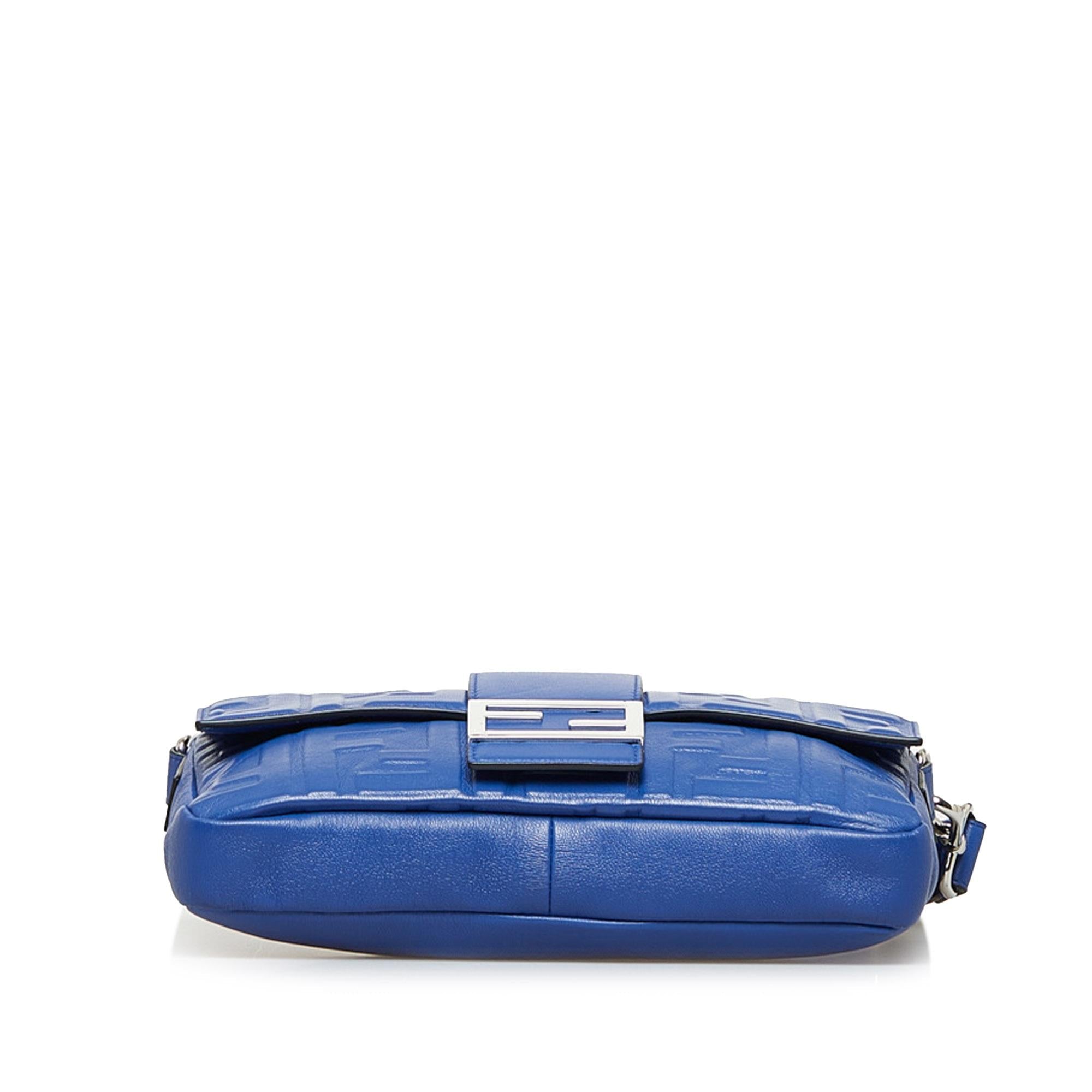 Fendi FF Embossed Baguette (SHG-hKCSA6)