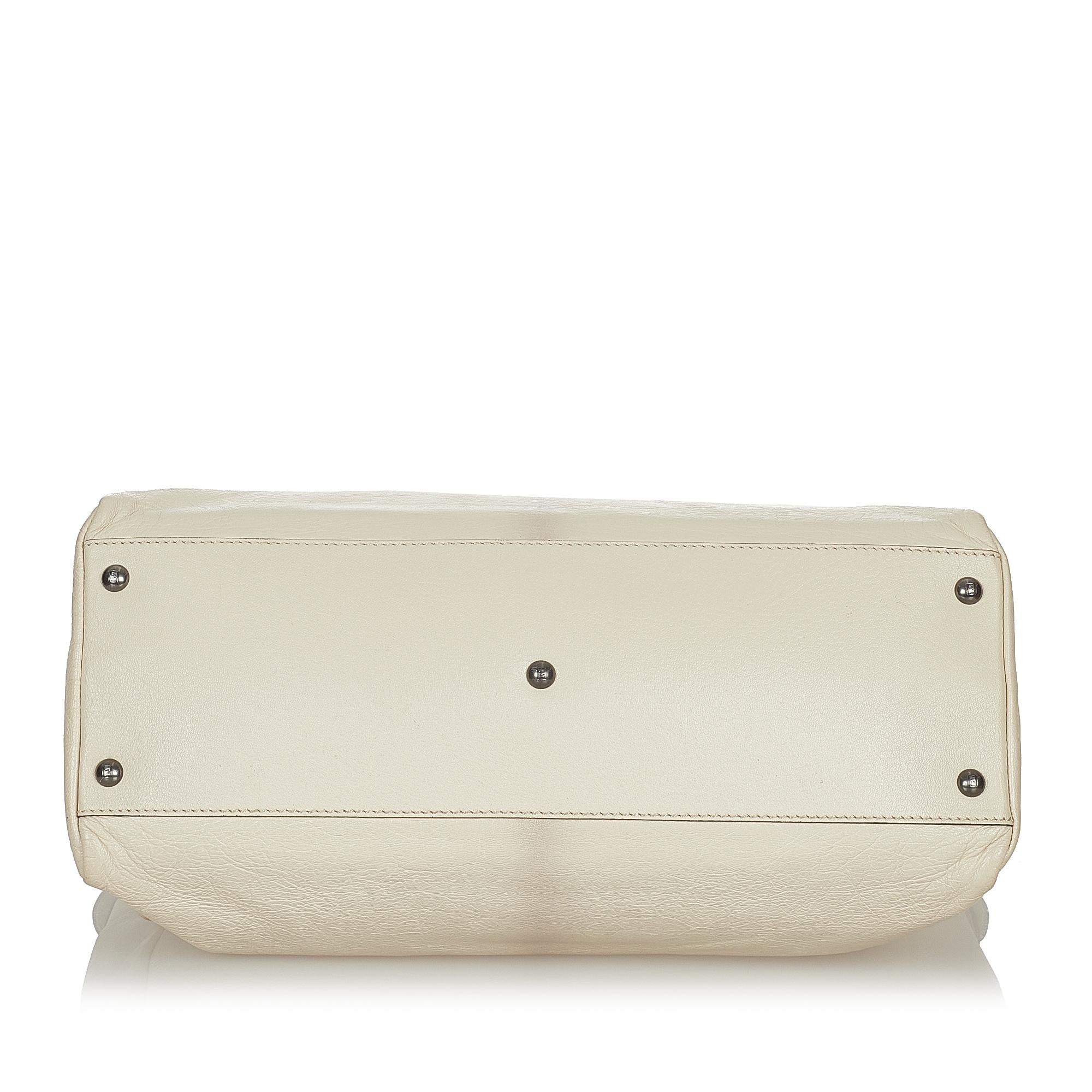 Fendi Large Peekaboo Leather Satchel (SHG-usPpvT)
