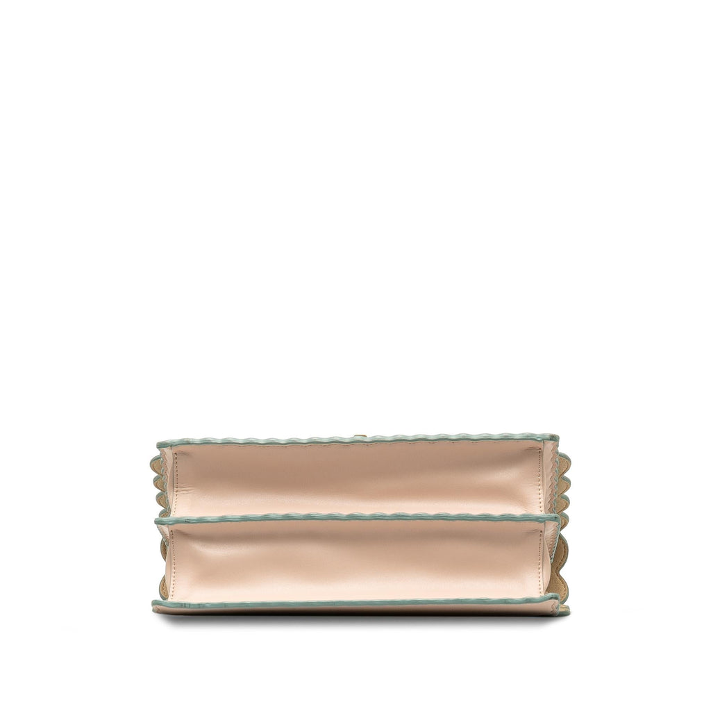 Fendi Scalloped Studded Kan I (SHG-ihHz6S)