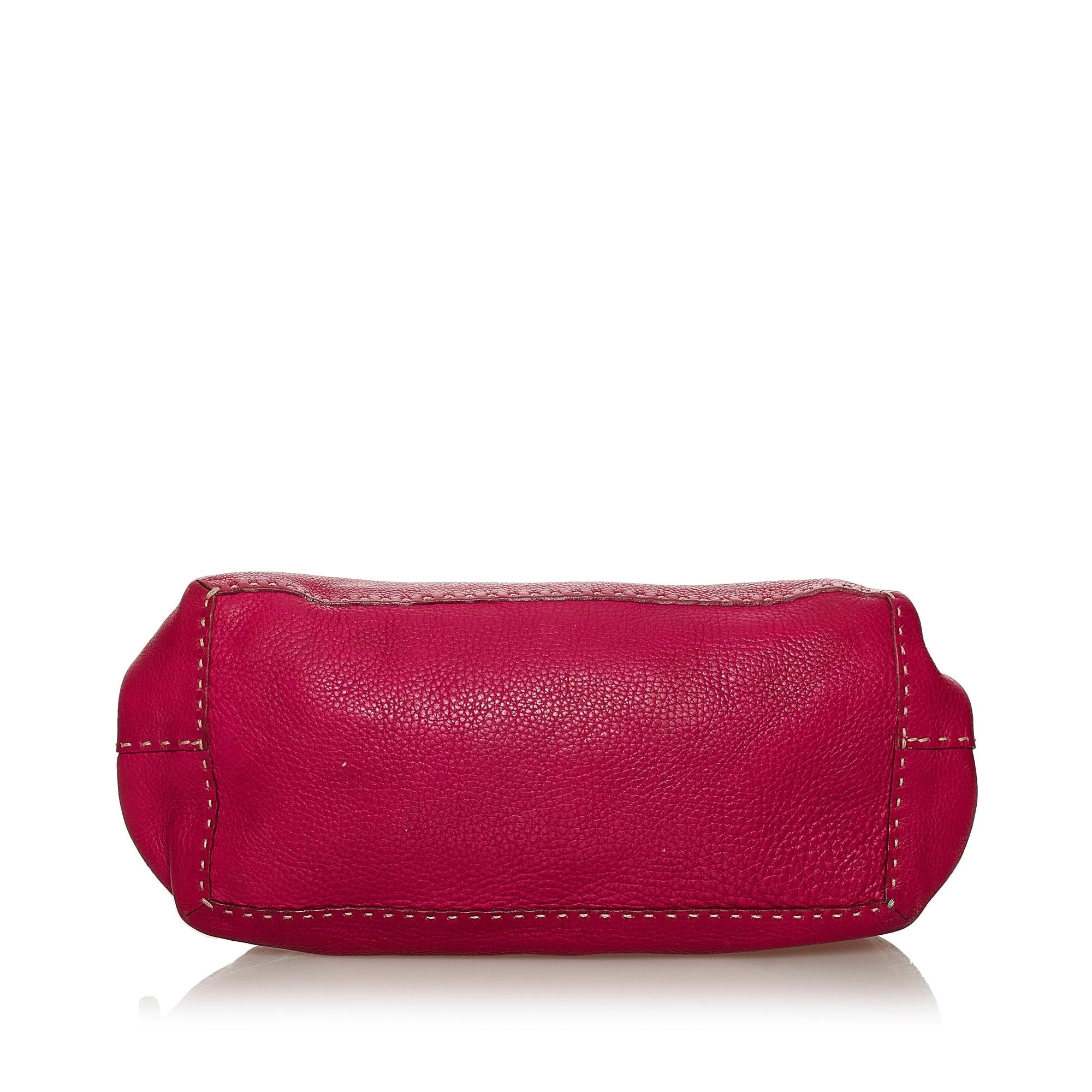 Fendi Selleria Leather Handbag (SHG-ljwxiR)