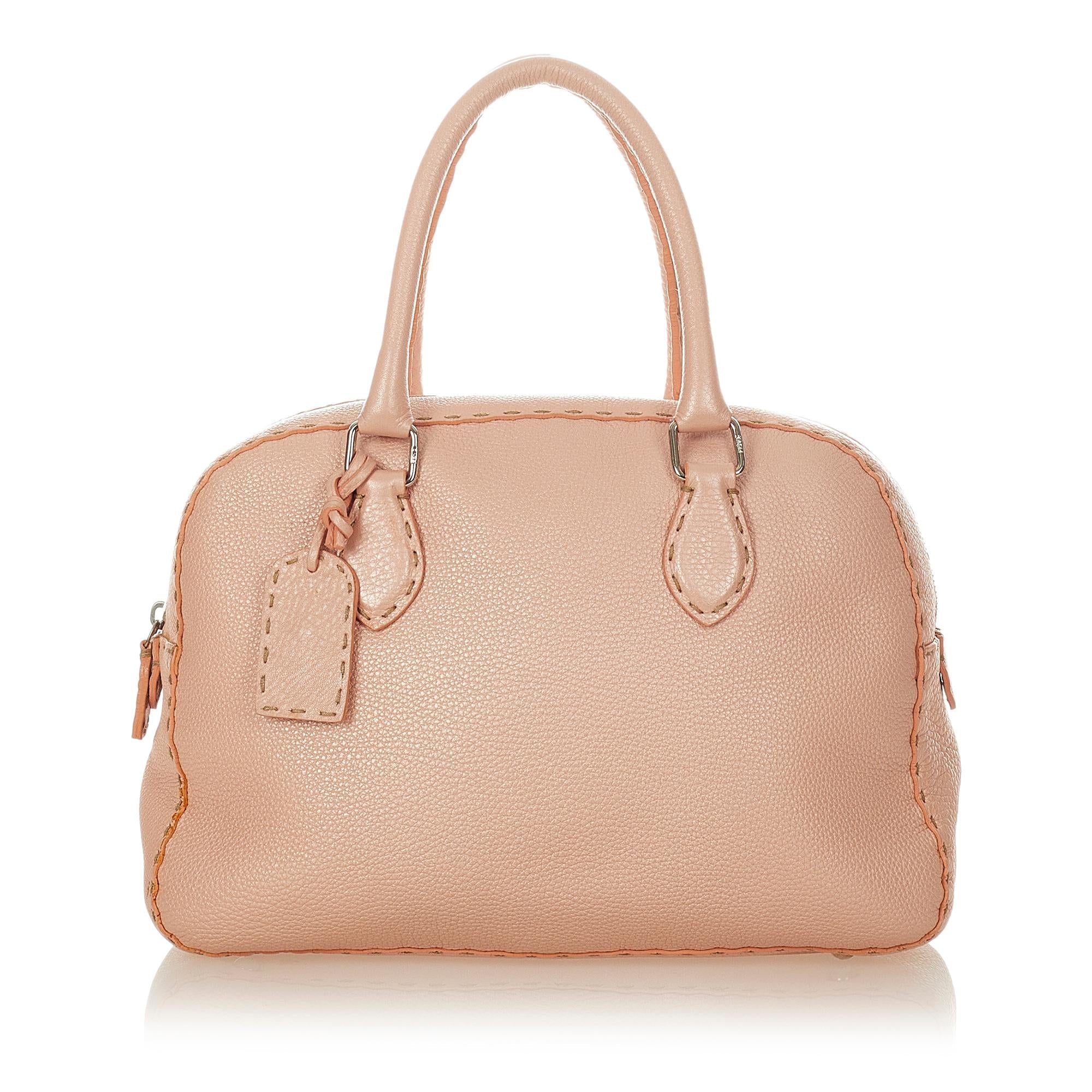 Fendi Selleria Leather Handbag (SHG-g5Ceks)