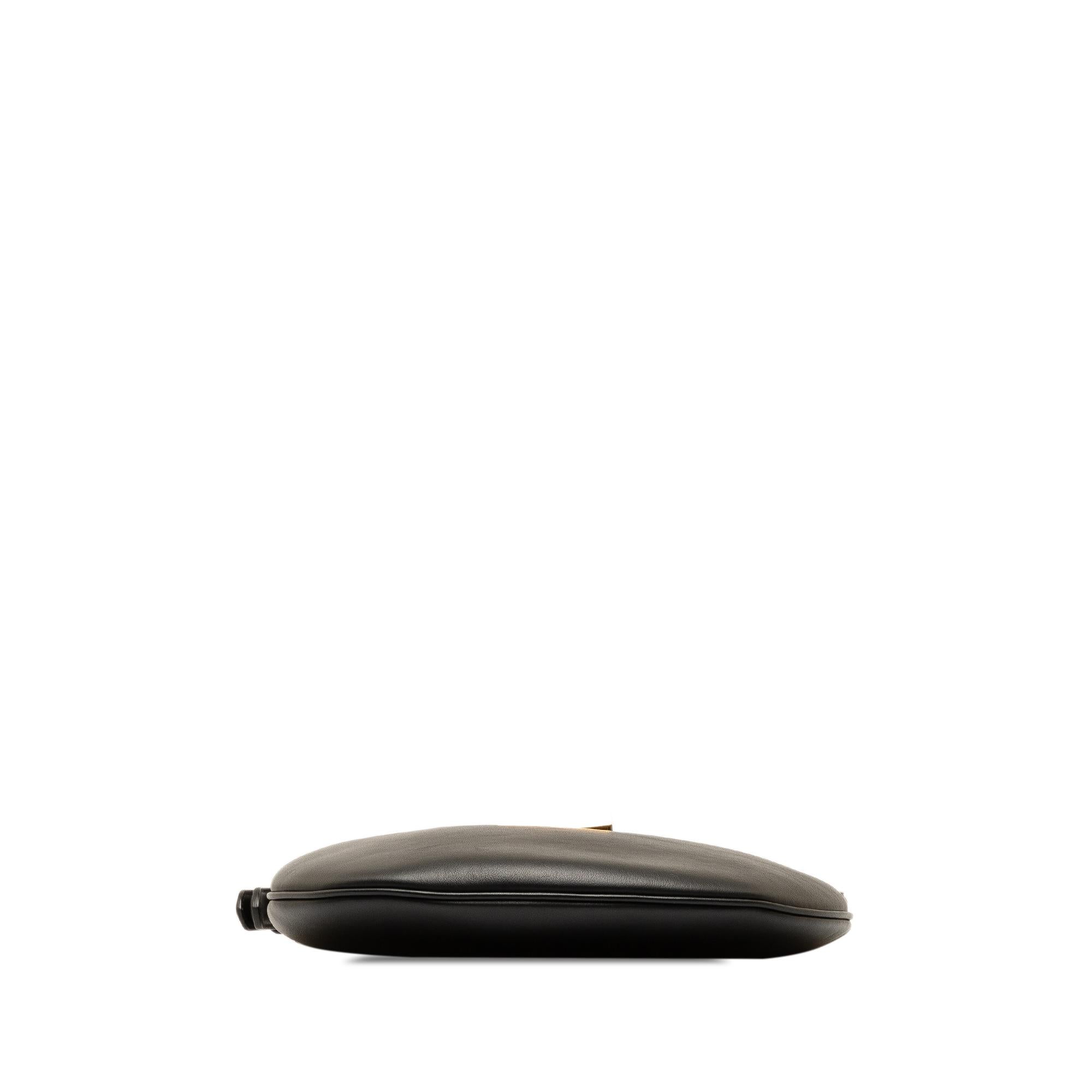 Fendi Small Leather Croissant Hobo (SHG-DNdErr)
