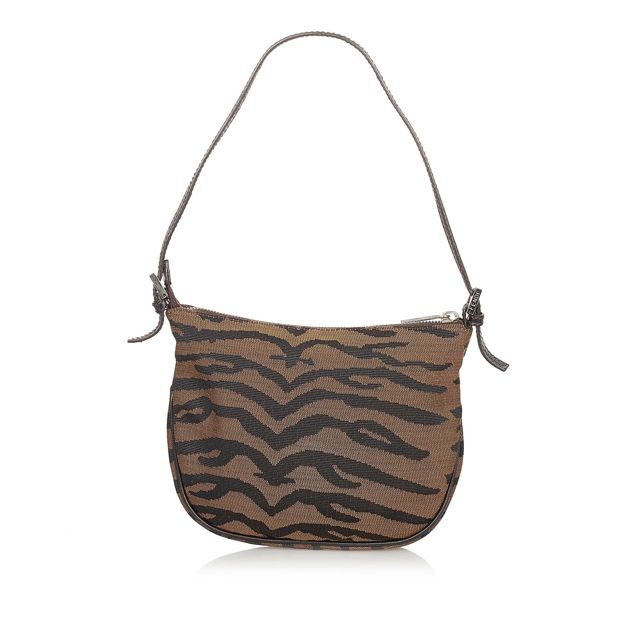 Fendi Tiger Print Canvas Shoulder Bag (SHG-24872)