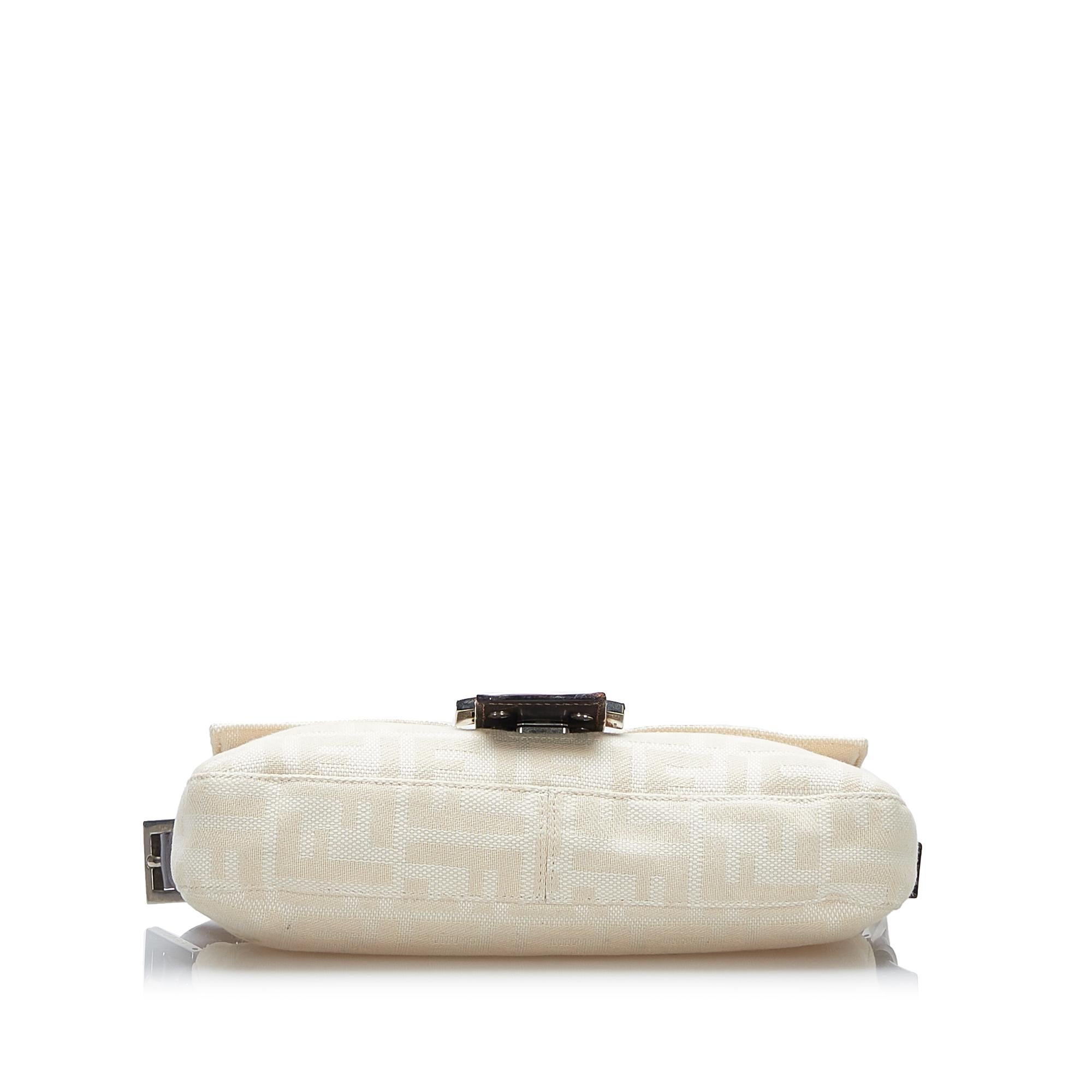 Fendi Zucca Baguette (SHG-37353)
