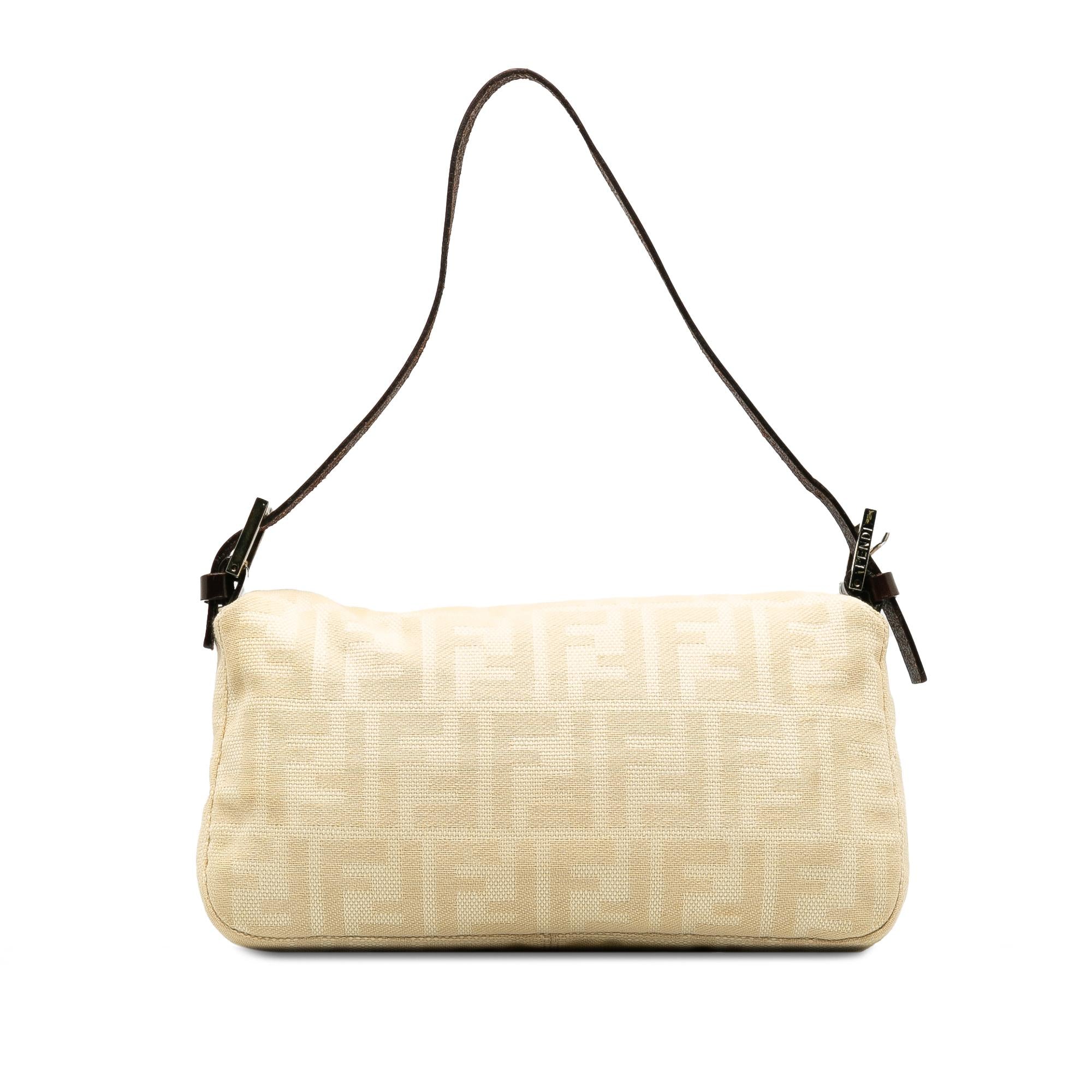 Fendi Zucca Canvas Baguette (SHG-mbKpsC)