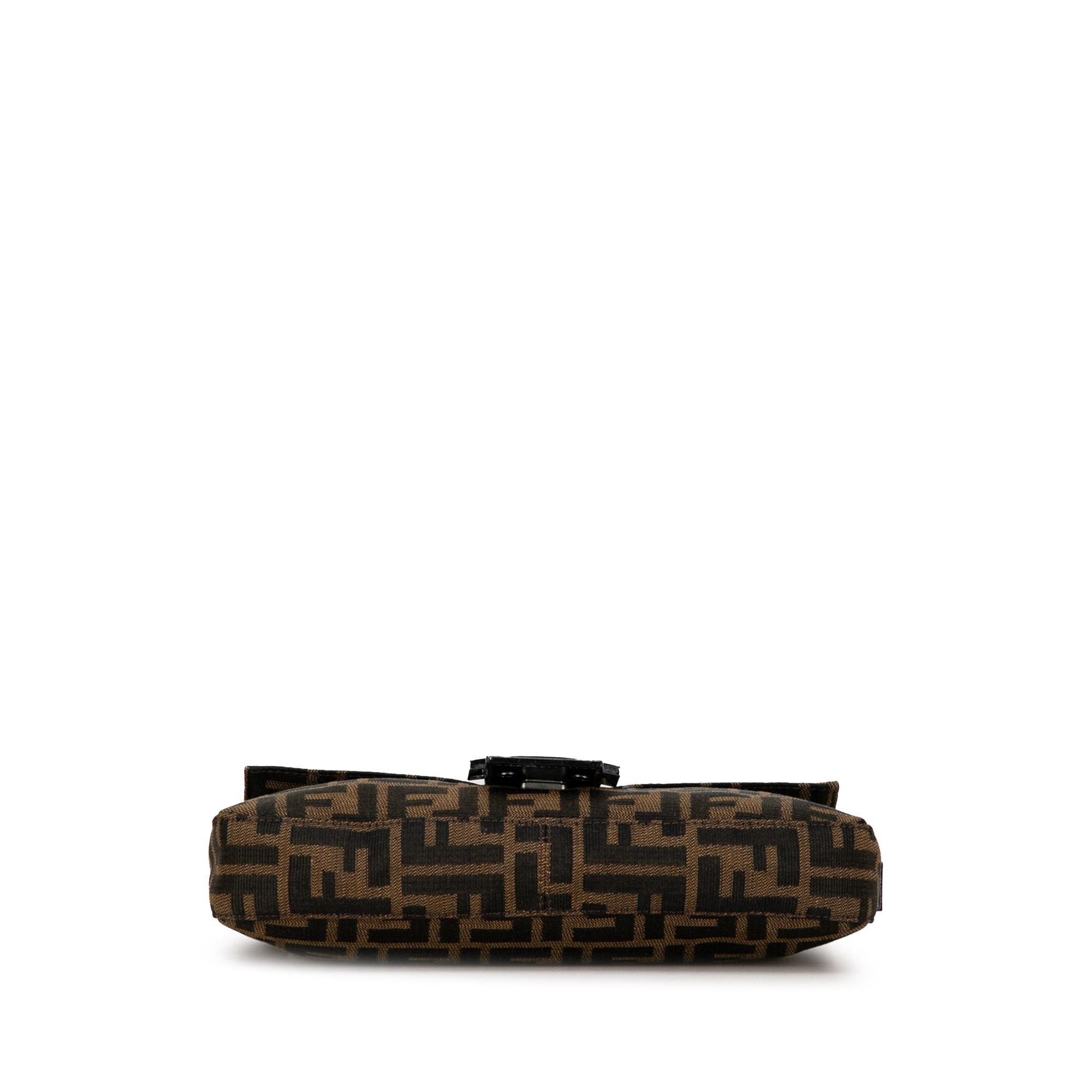 Fendi Zucca Canvas Baguette (SHG-AQHo7D)