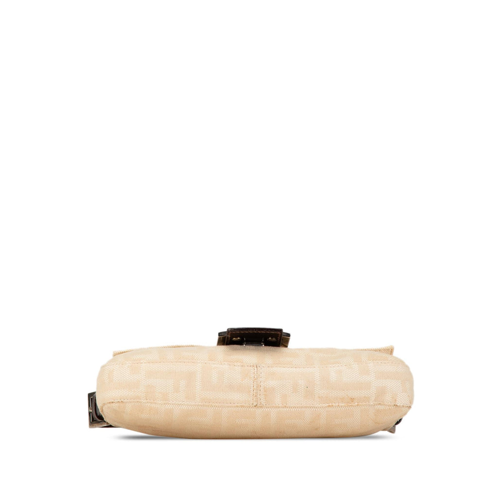 Fendi Zucca Canvas Baguette (SHG-NT8ZQs)