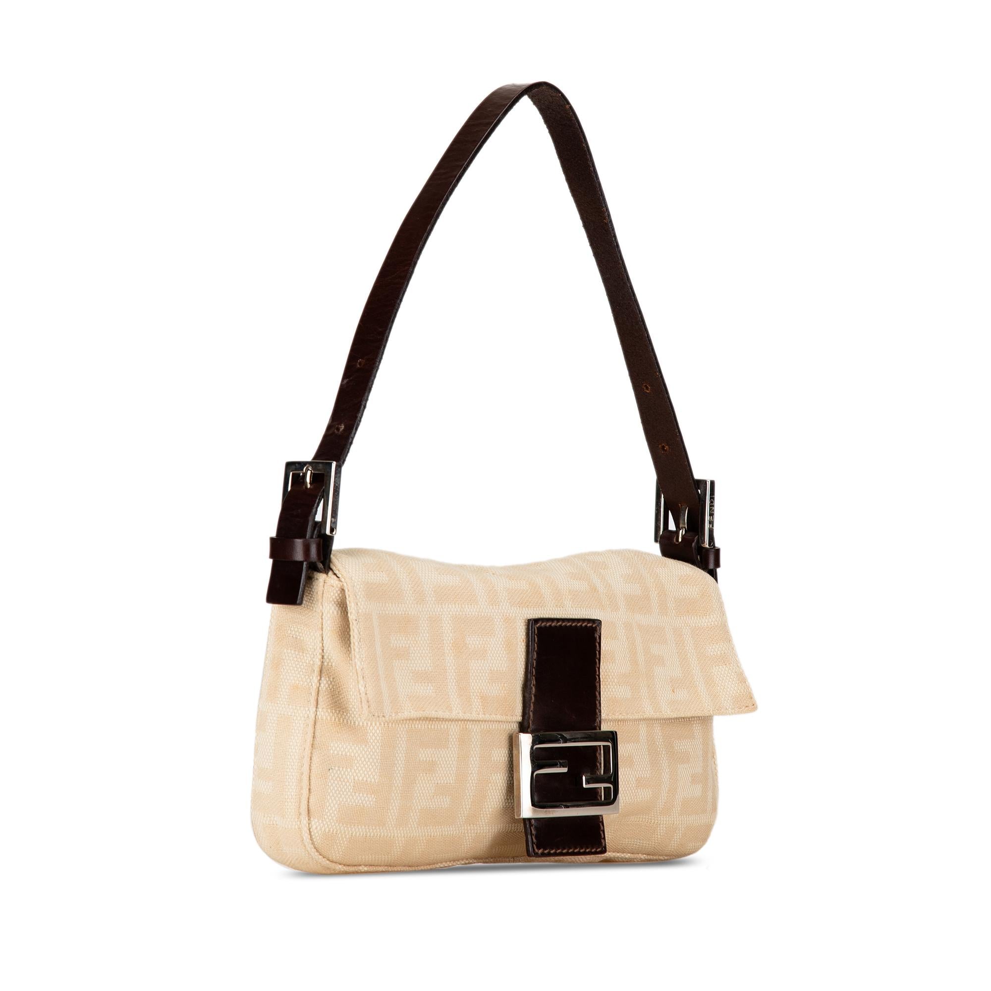 Fendi Zucca Canvas Baguette (SHG-NT8ZQs)