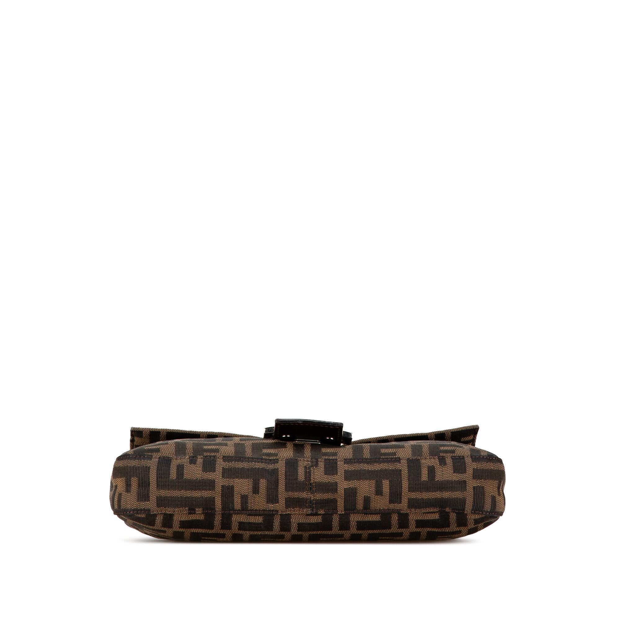 Fendi Zucca Canvas Baguette (SHG-gVALkA)