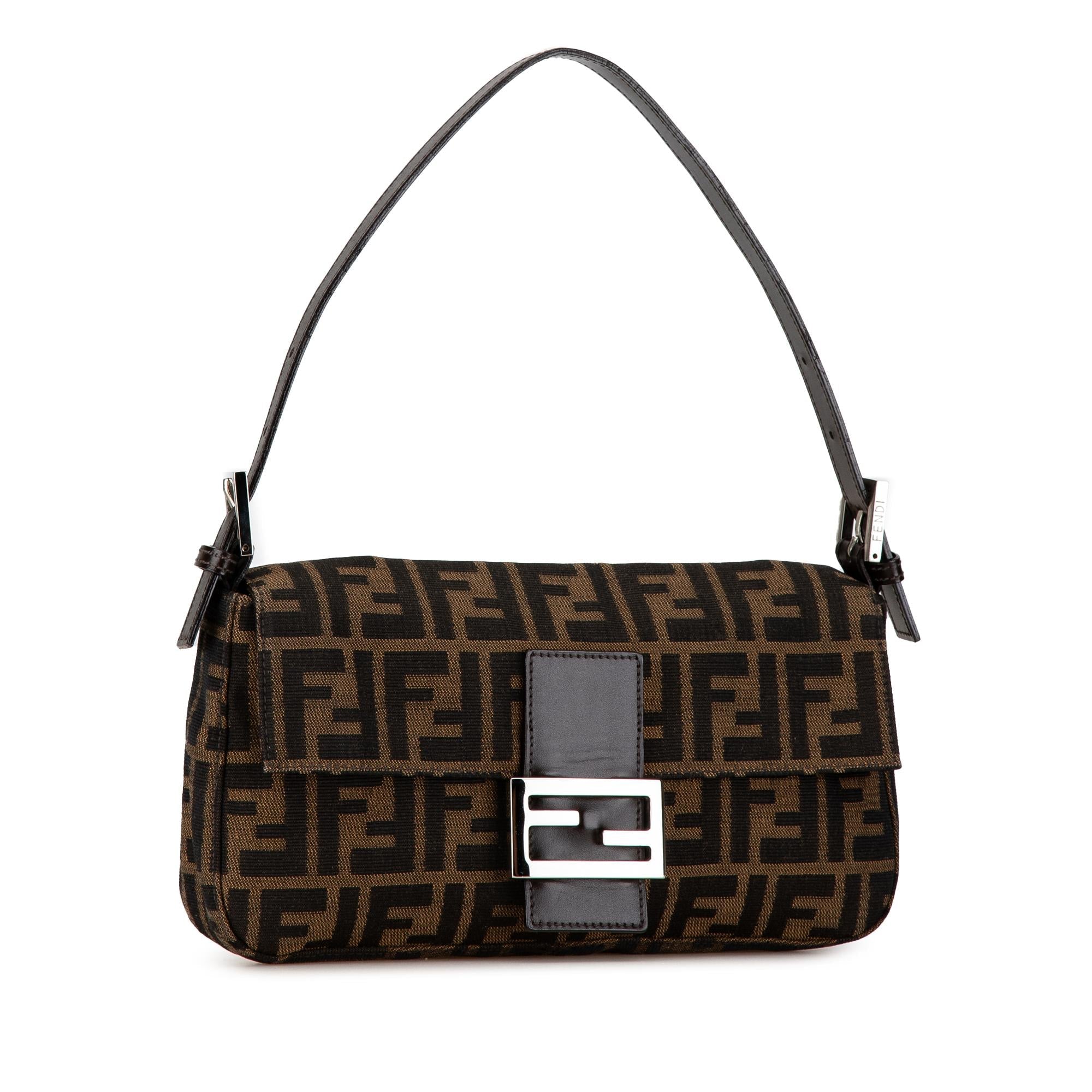 Fendi Zucca Canvas Baguette (SHG-MqP0Ux)