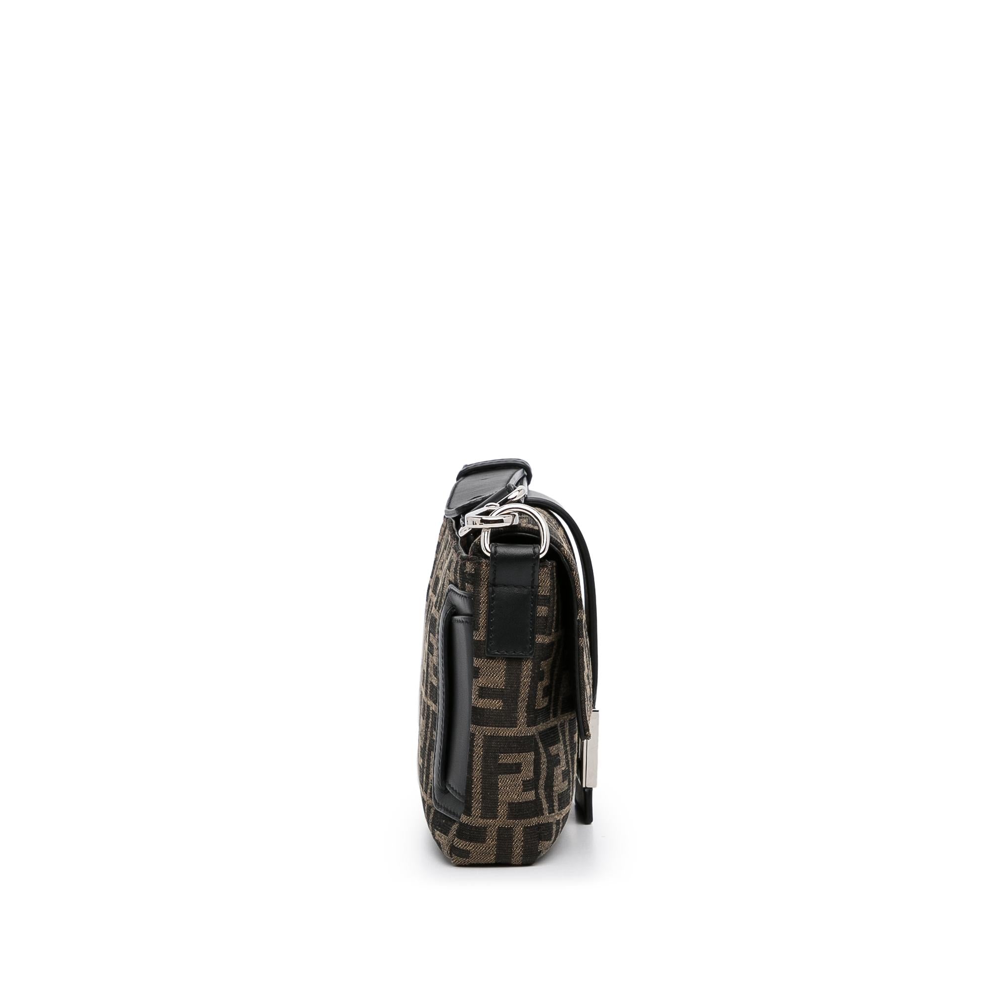 Fendi Zucca Convertible Baguette (SHG-WRDjBT)