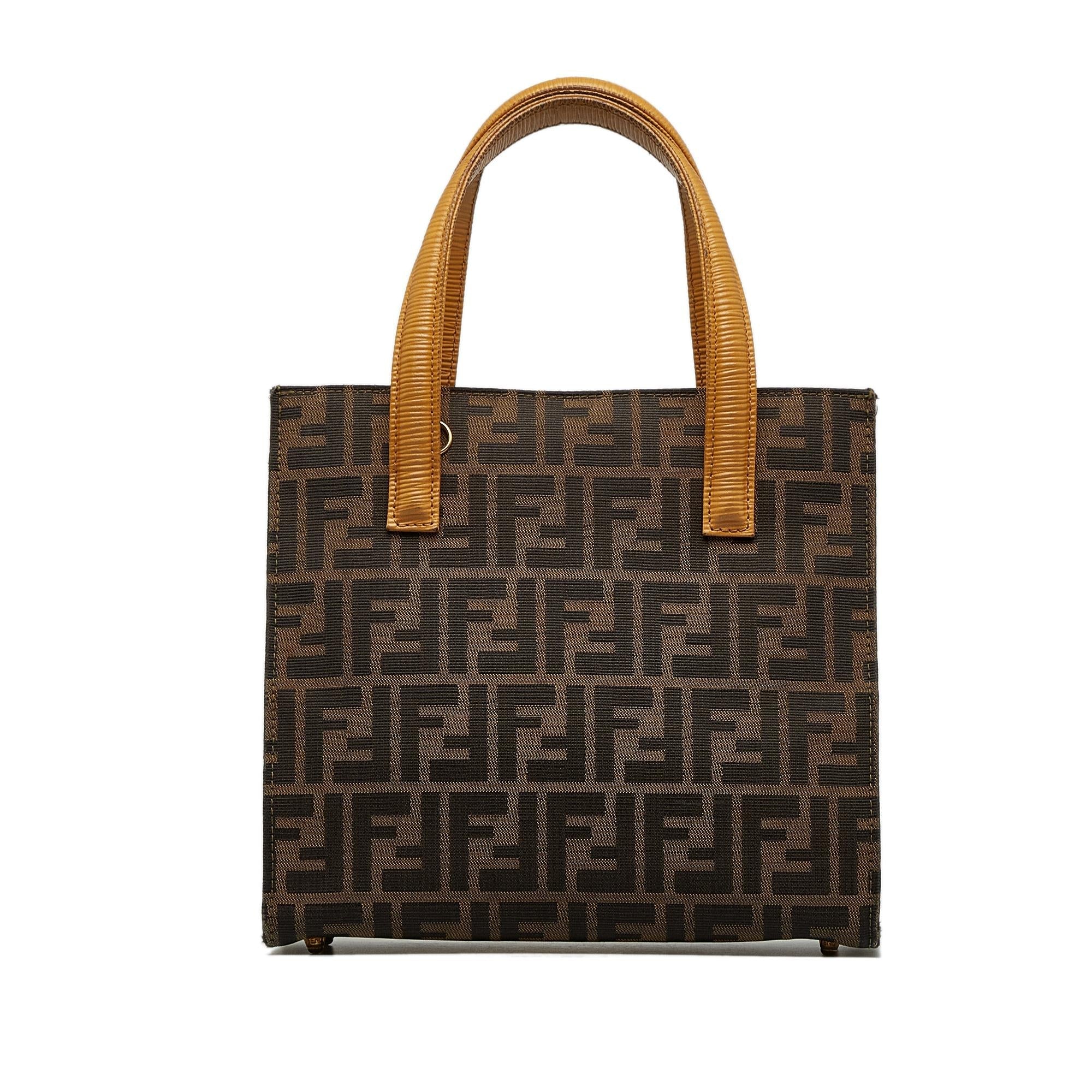 Fendi Zucca Front Pocket Tote (SHG-2HFHzP)