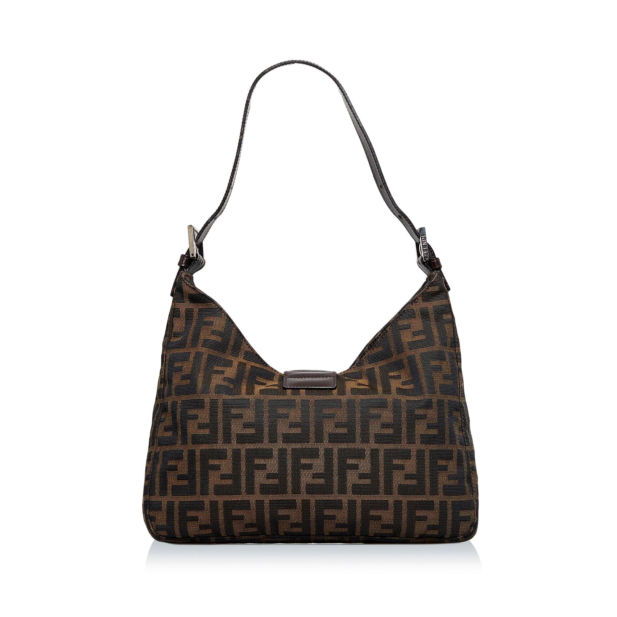 Fendi Zucca Shoulder Bag (SHG-HaCUjz)