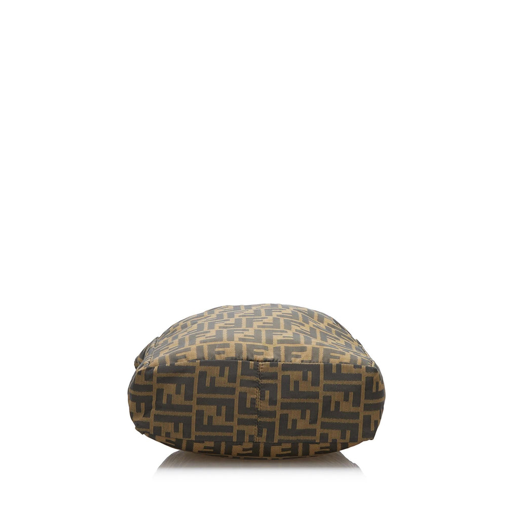 Fendi Zucca Tote Bag (SHG-ZEbNEc)