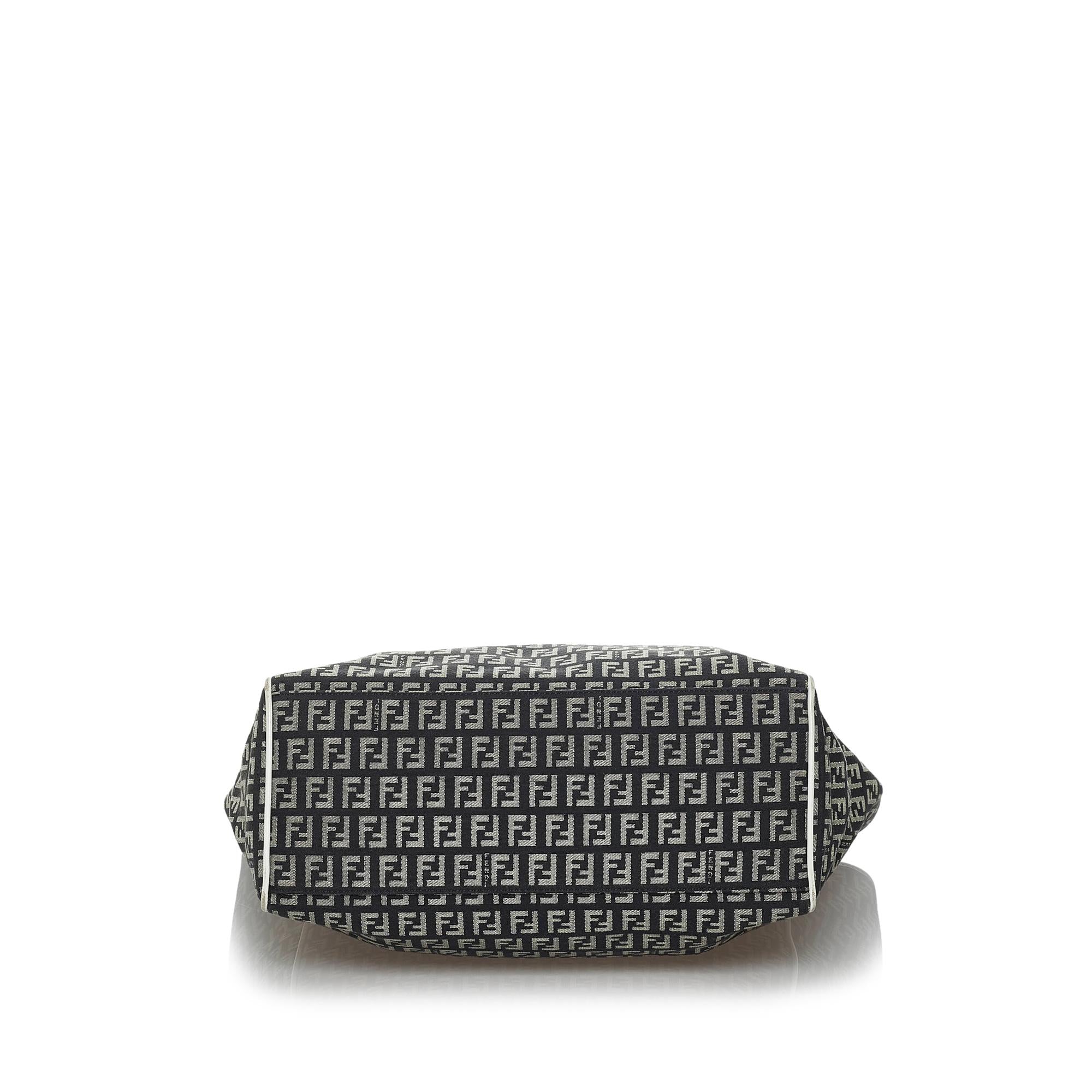 Fendi Zucchino Canvas Tote Bag (SHG-33760)