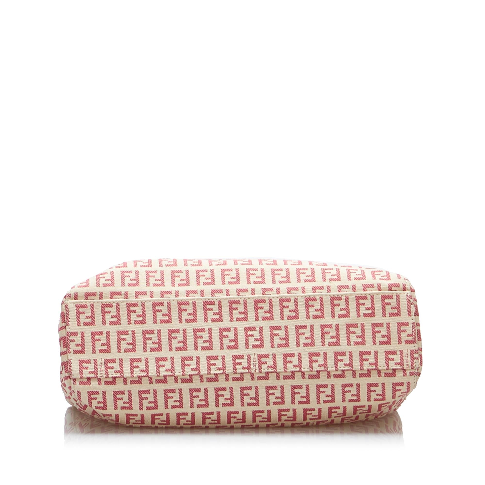Fendi Zucchino Tote (SHG-2hcIQQ)