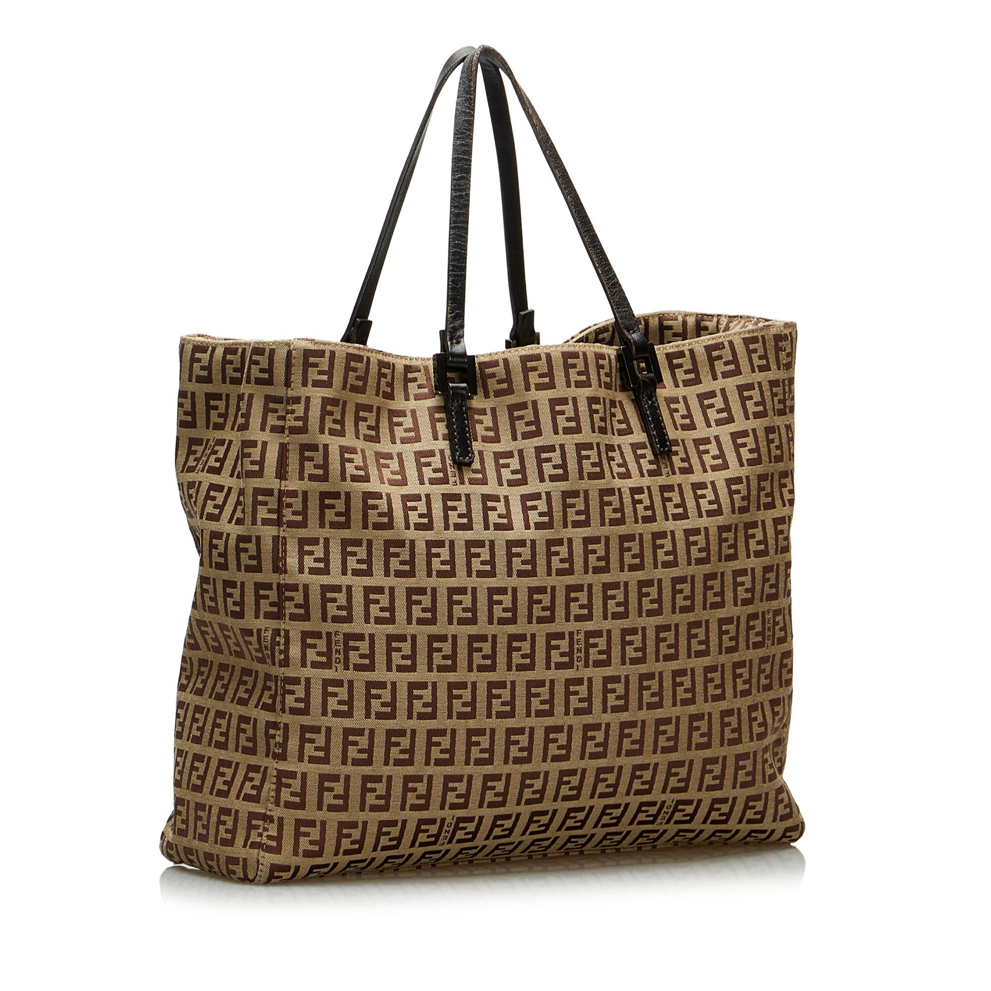 Fendi Zucchino Tote (SHG-RYSEVn)