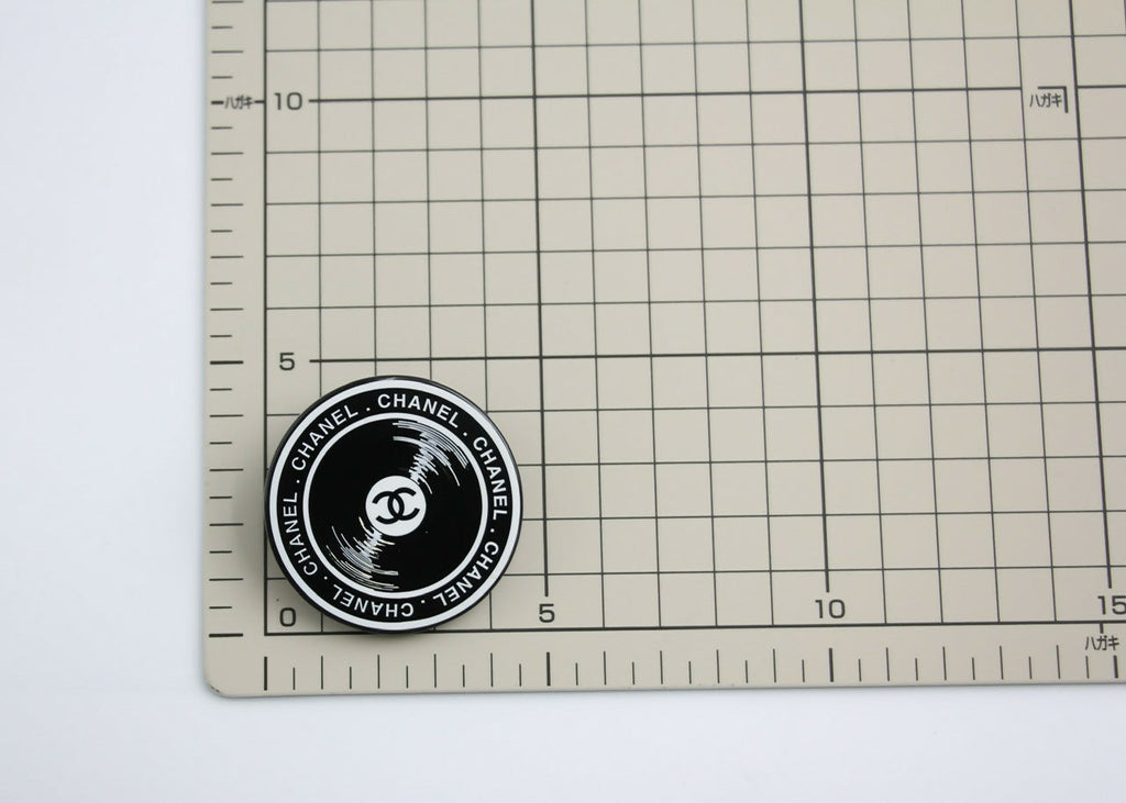 Chanel Vintage 04P Resin Black Disc Dynamic Brooch