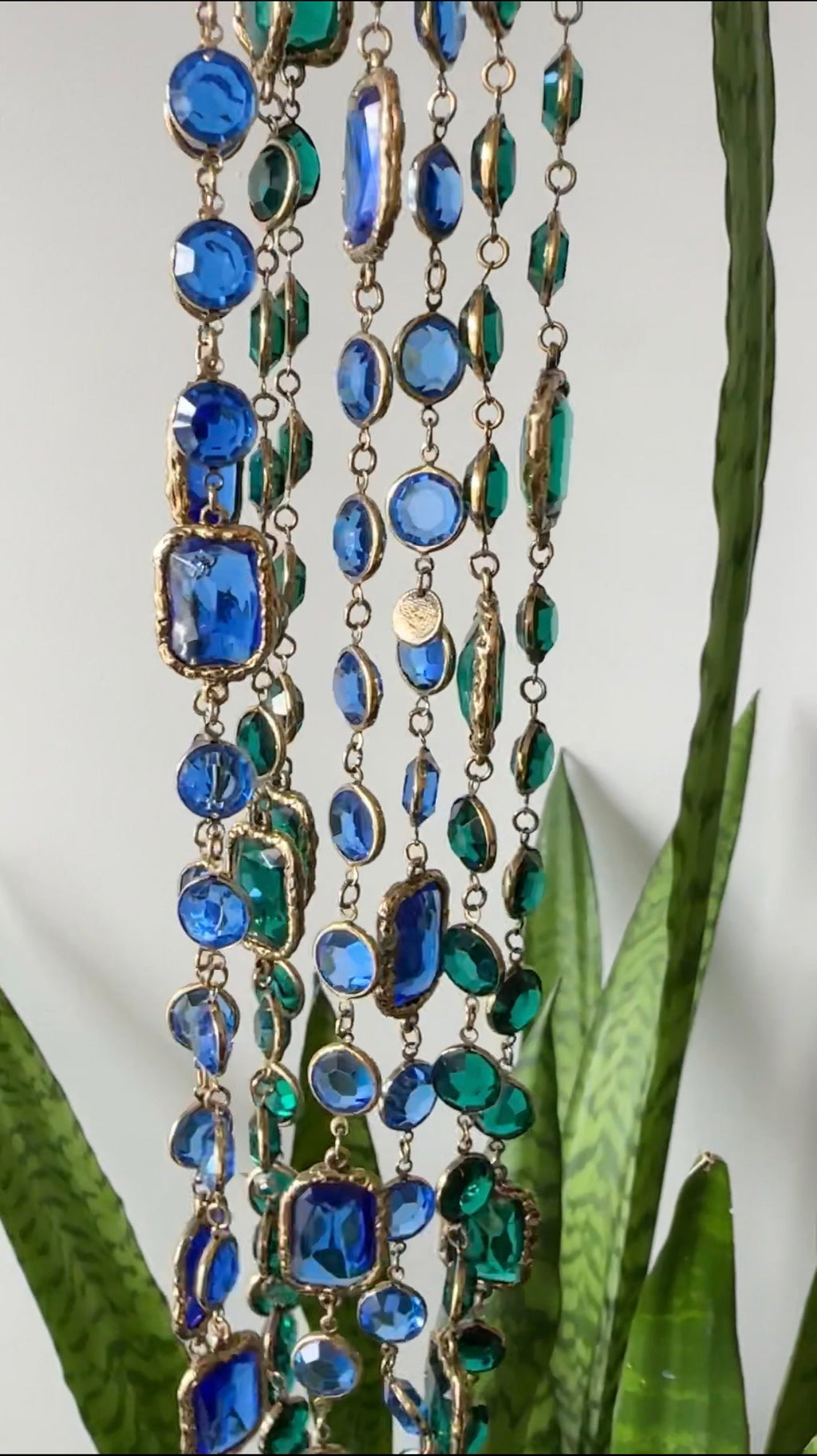Chanel Vintage 1981 Blue Gripoix Glass Chicklet Sautoir Necklace