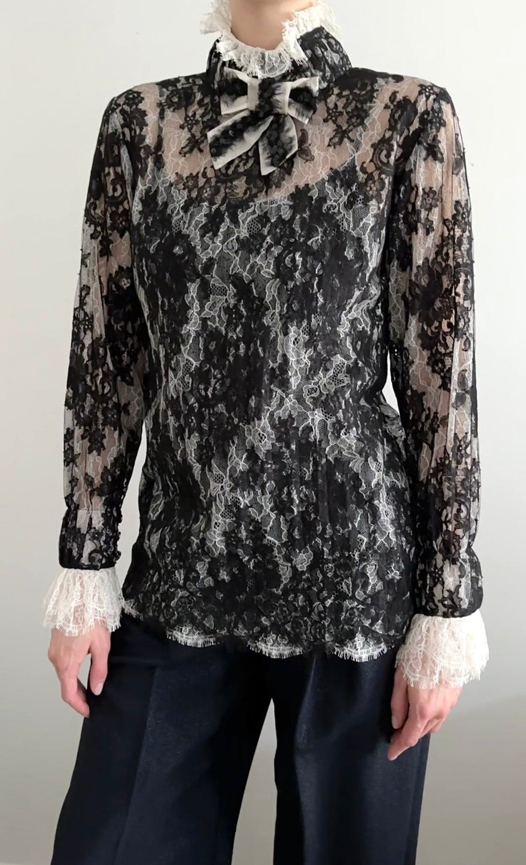 Chanel Pre-Fall 2015 Runway Black and White Lace Blouse - FR38 / S