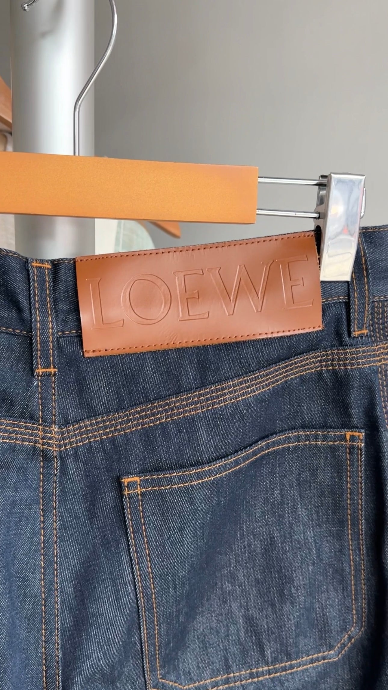 Loewe High Rise Cropped Dark Blue Jeans - 36 / 4
