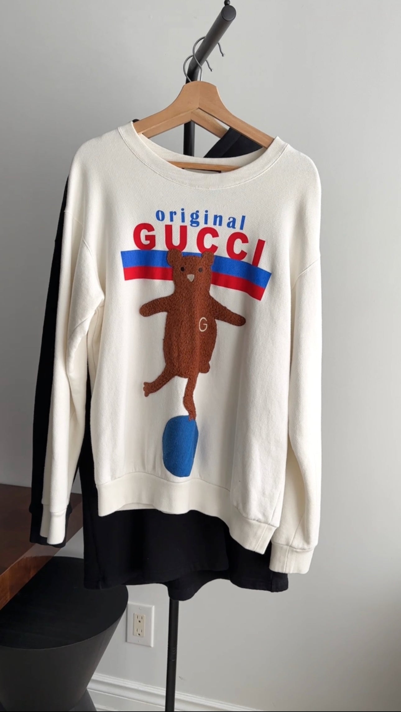 Gucci White Logo Sweatshirt with Teddy Bear