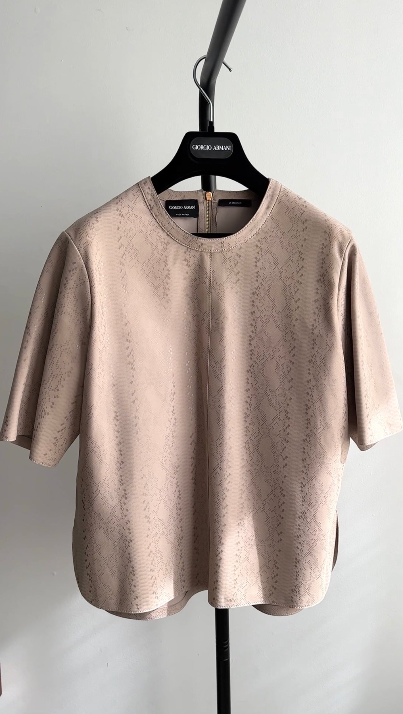 Giorgio Armani Light Beige Matte Leather Reptile Print Shirt - 40 / 4