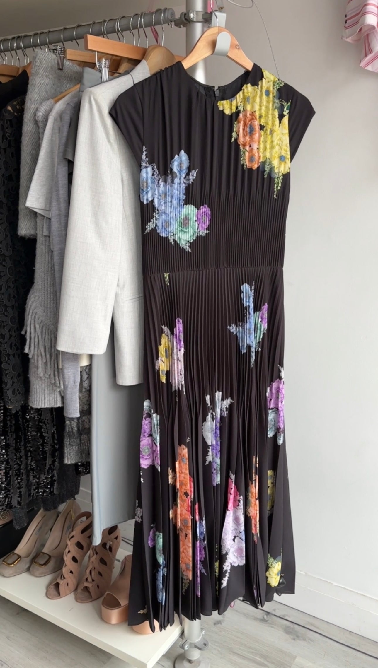 Jason Wu Collection Black and Multi Floral Knife Pleat Long Dress - S (6)