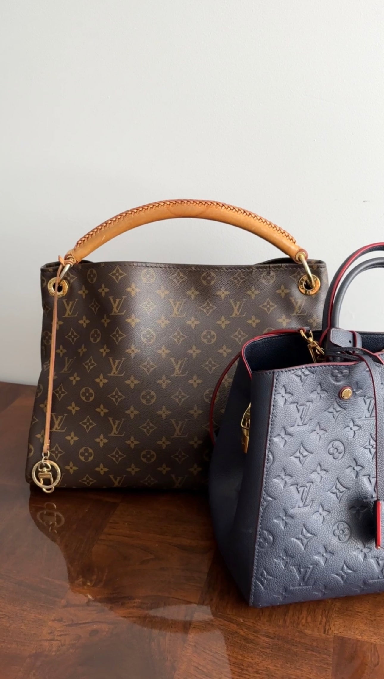Louis Vuitton Monogram Canvas Artsy MM Bag