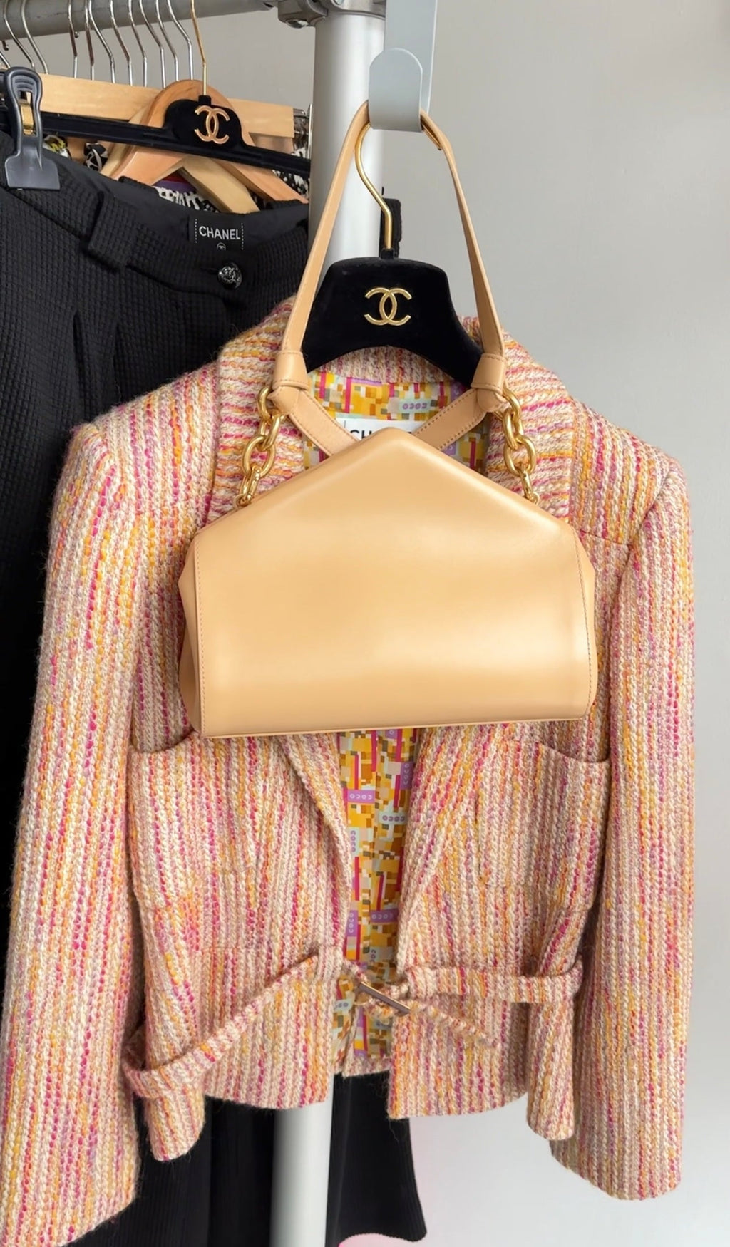 Chanel 01A Multicolor Wool Tweed Cropped Belted Jacket - 38