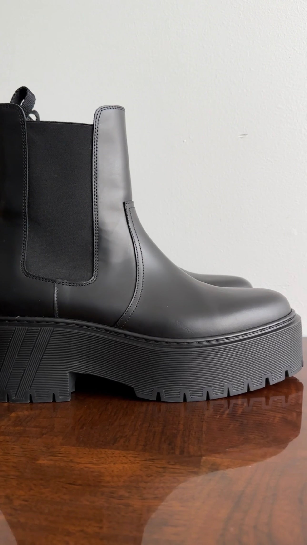 Hermes Black Leather Harrow Chunky Track Sole Ankle Boot - 37