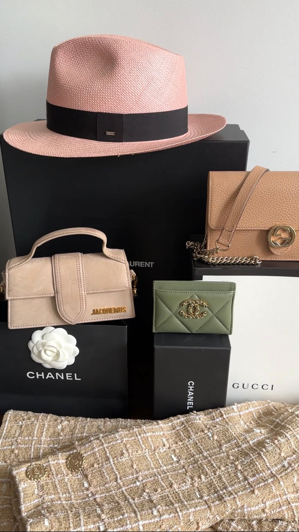 Chanel 21b Green Quilted Leather O Case  Holder