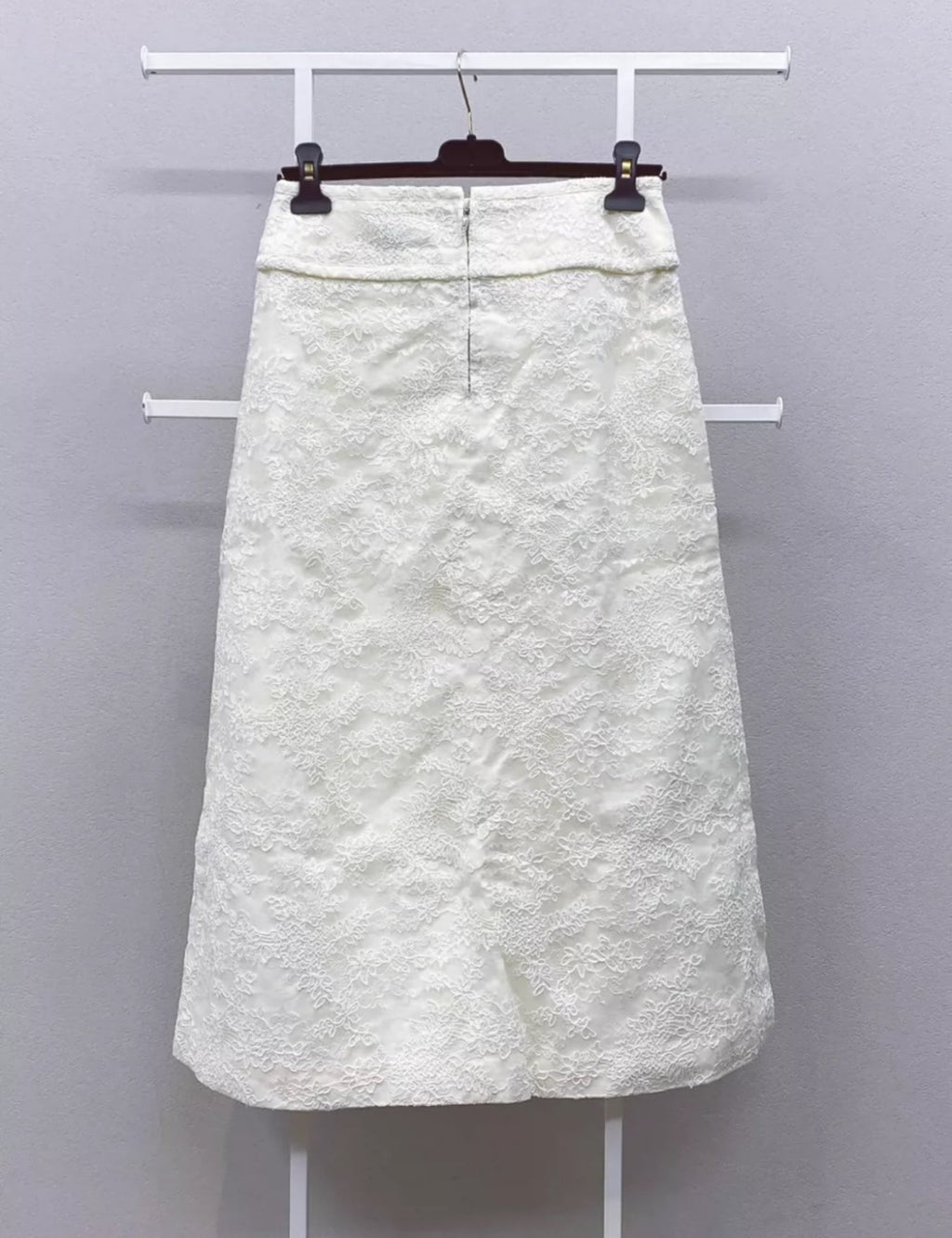 CHANEL 21C White Lace Suit Jacket + Skirt