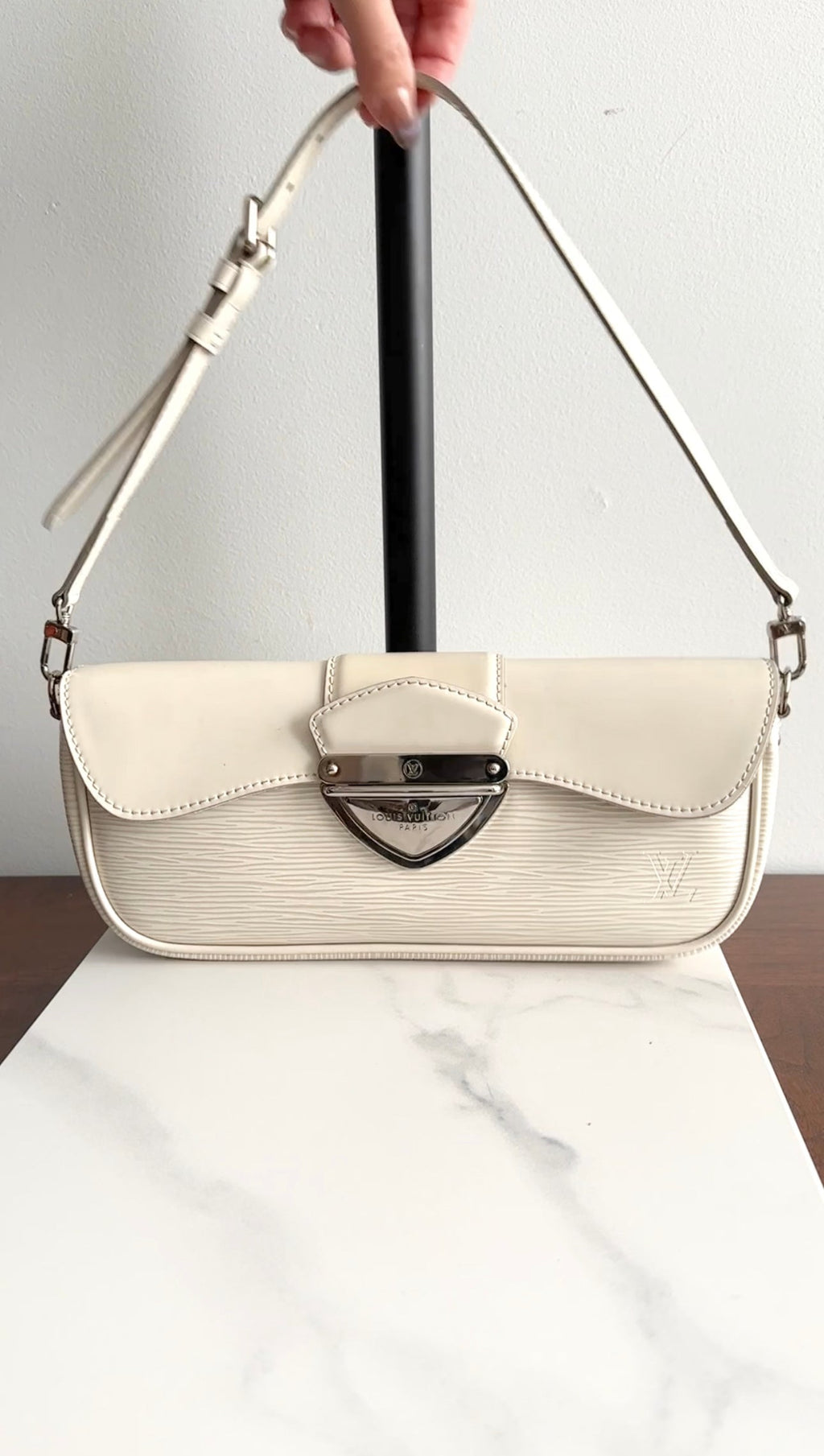 Louis Vuitton Ivory Epi Montagne Pochette Bag
