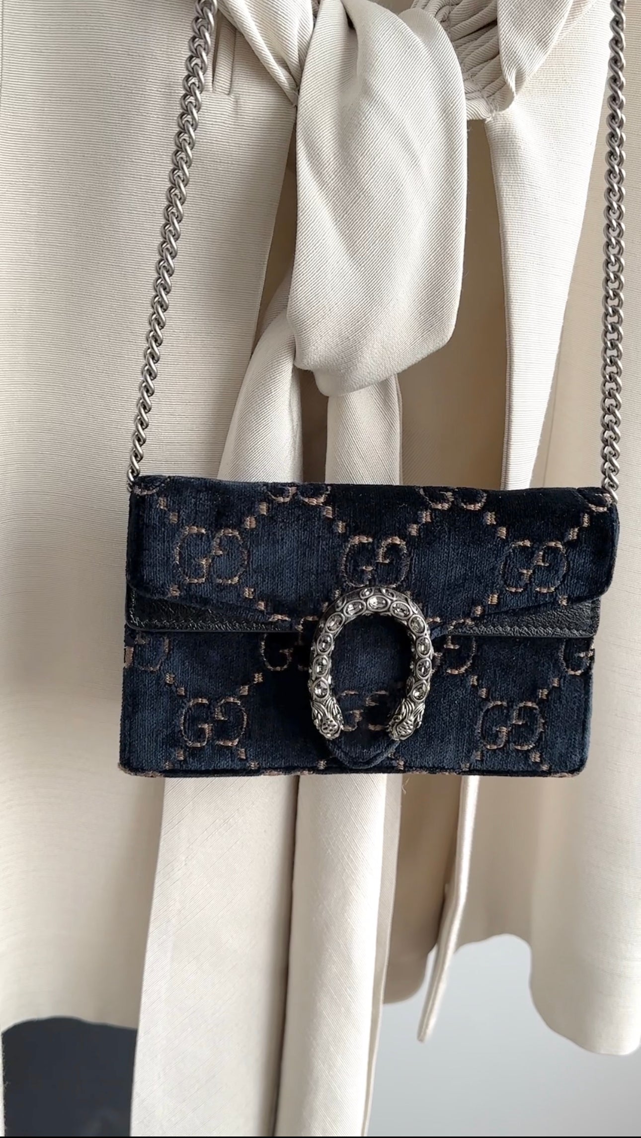 Gucci Super Mini Dionysus Navy and Gold Velvet Crossbody Bag