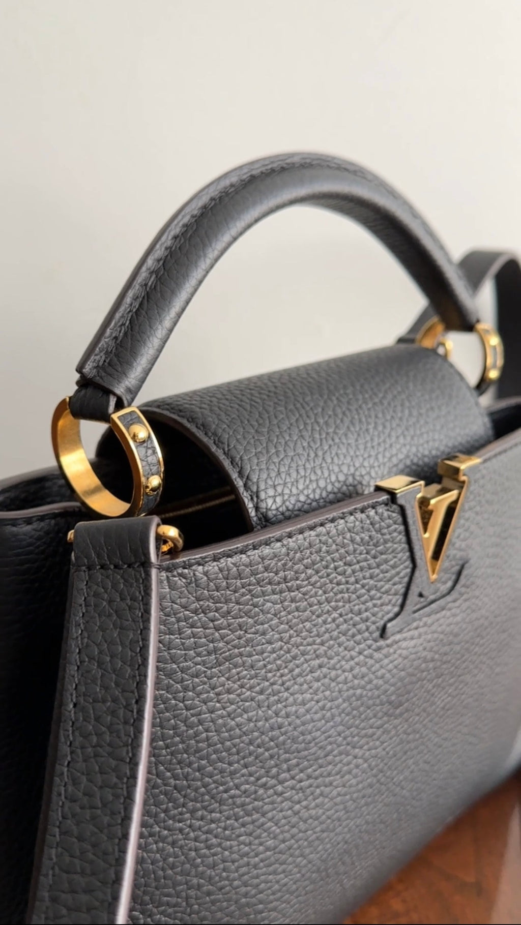 Louis Vuitton Black Taurillon Leather Capucines BB Crossbody Bag