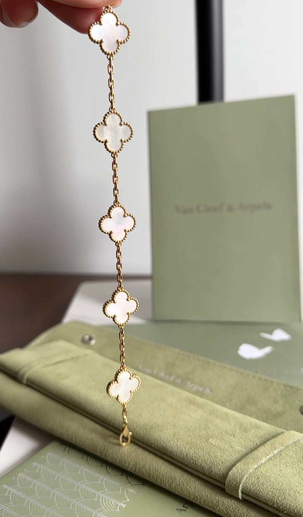 Van Cleef & Arpels 18k Yellow Gold MOP Alhambra Vintage 5 Motif Bracelet