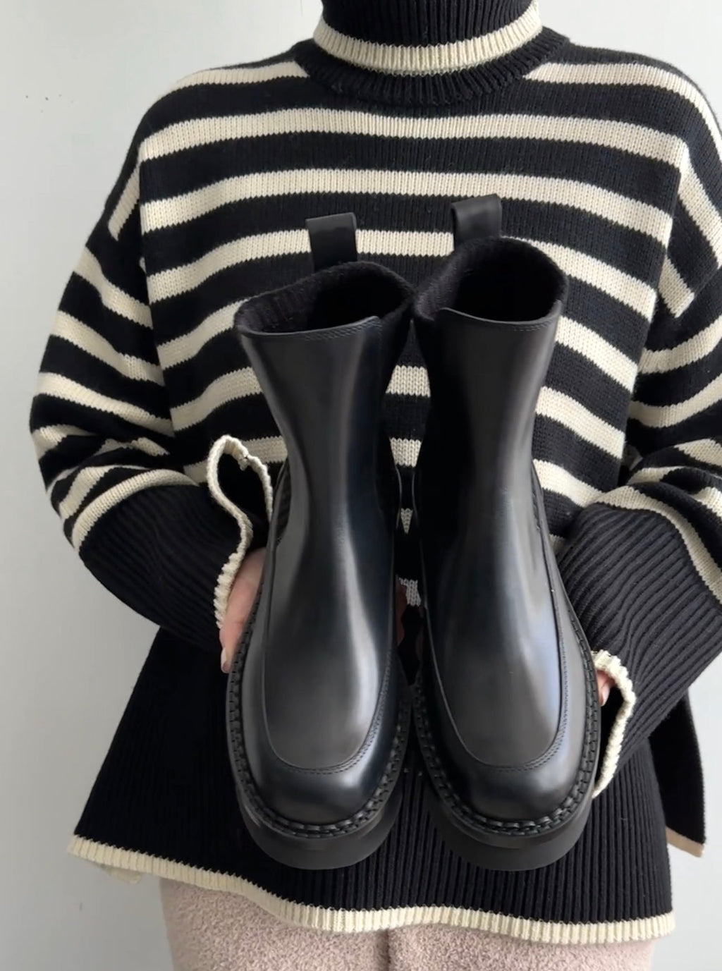 Toteme Signature Stripe Turtleneck in Black and Ivory - XS / S