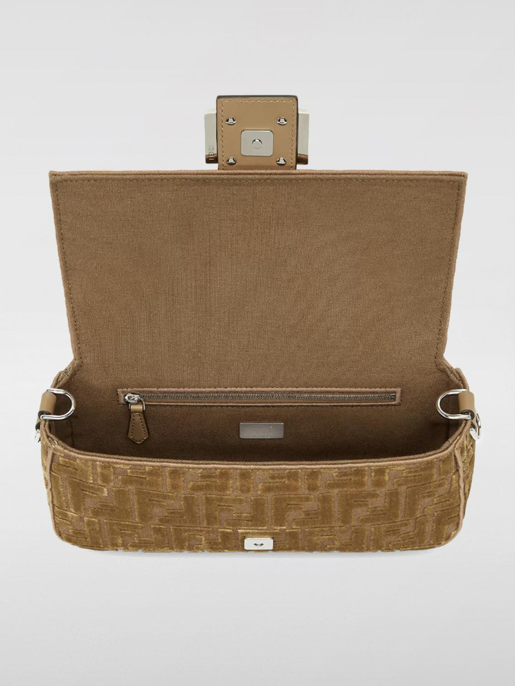woman's shoulder bag