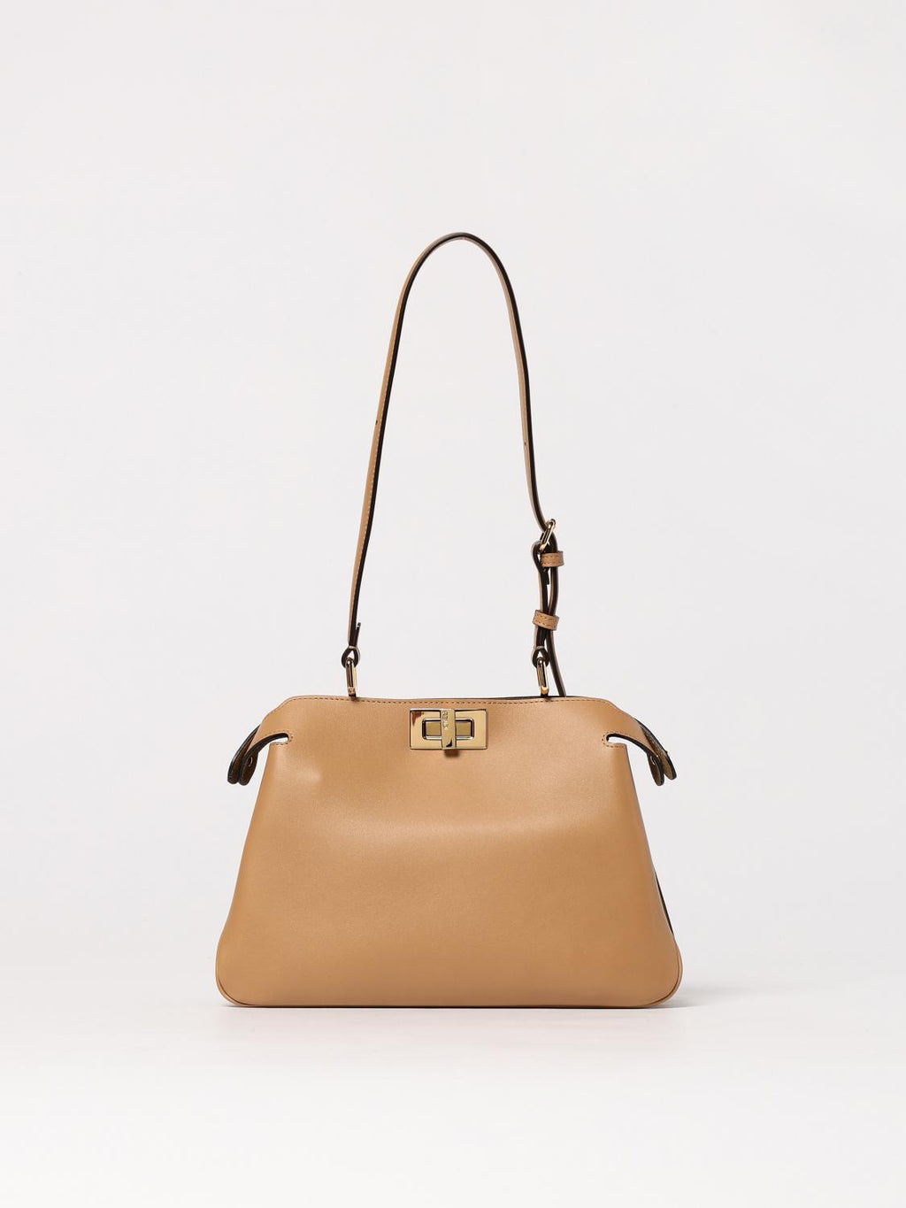 woman's shoulder bag