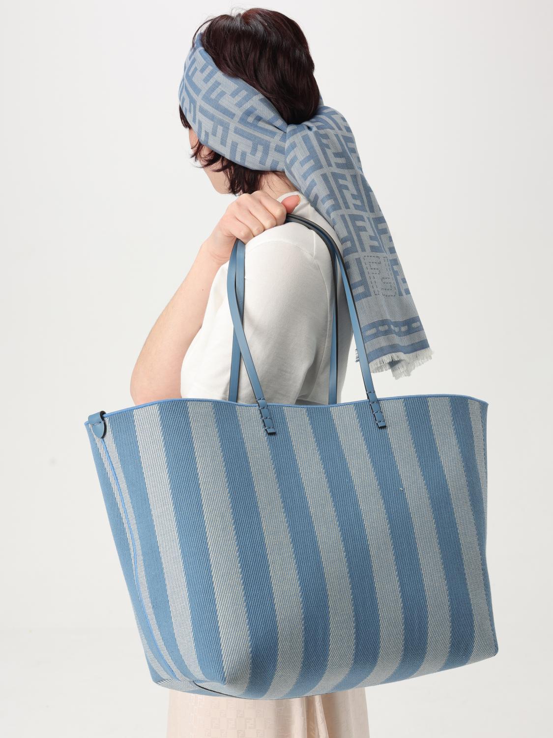 woman's tote bags