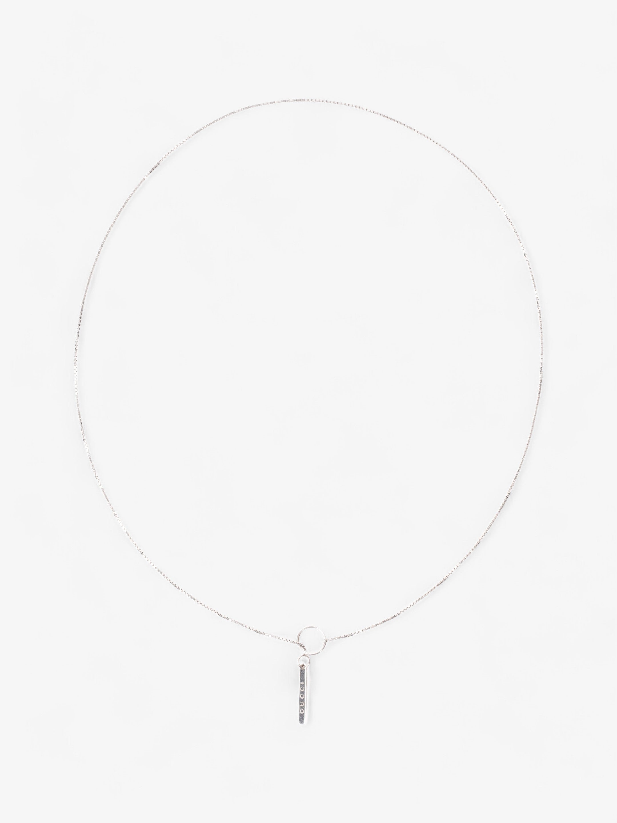 Gucci 18 Karat Bar Lariat Pendant Necklace Silver White Gold 54cm