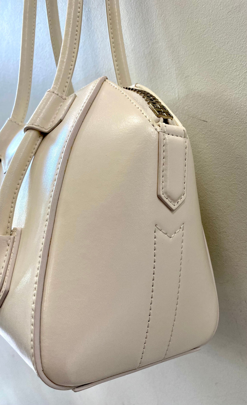 GIVENCHY MINI ANTIGONA BOX LEATHER HANDBAG