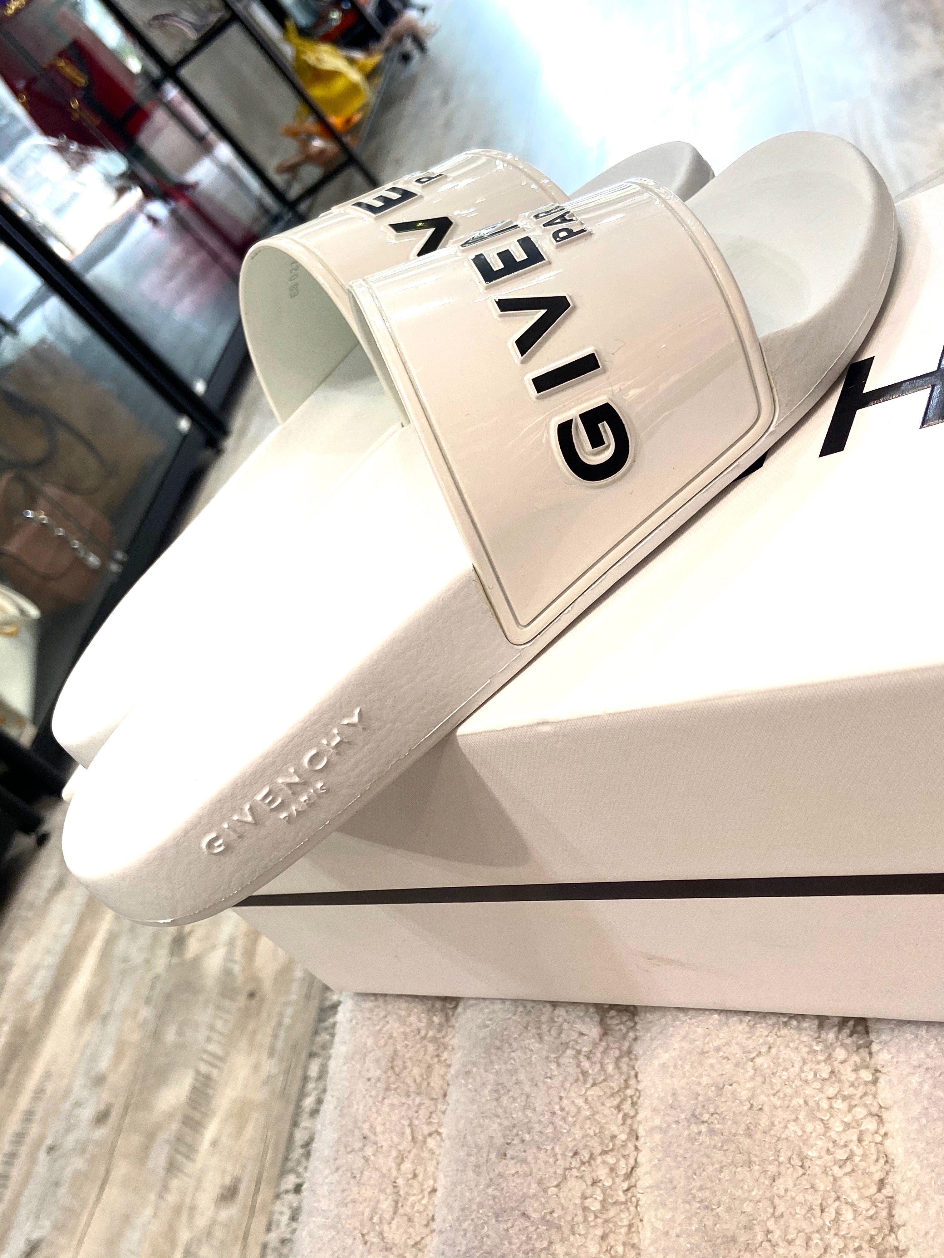 GIVENCHY PARIS FLAT SLIDE SANDALS