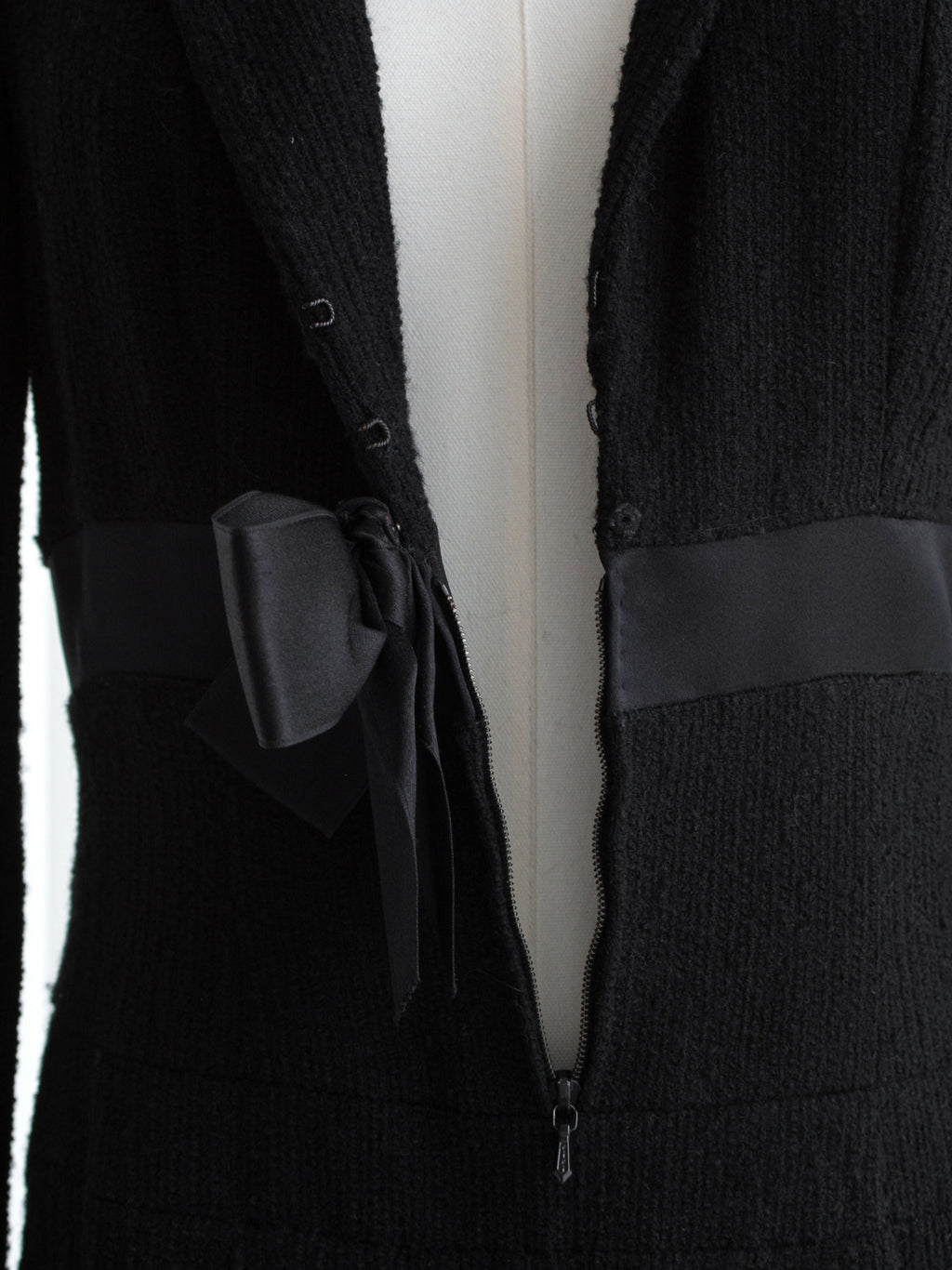 Chanel Haute Couture S/S 2001 LBD Black Bow Mini Dress