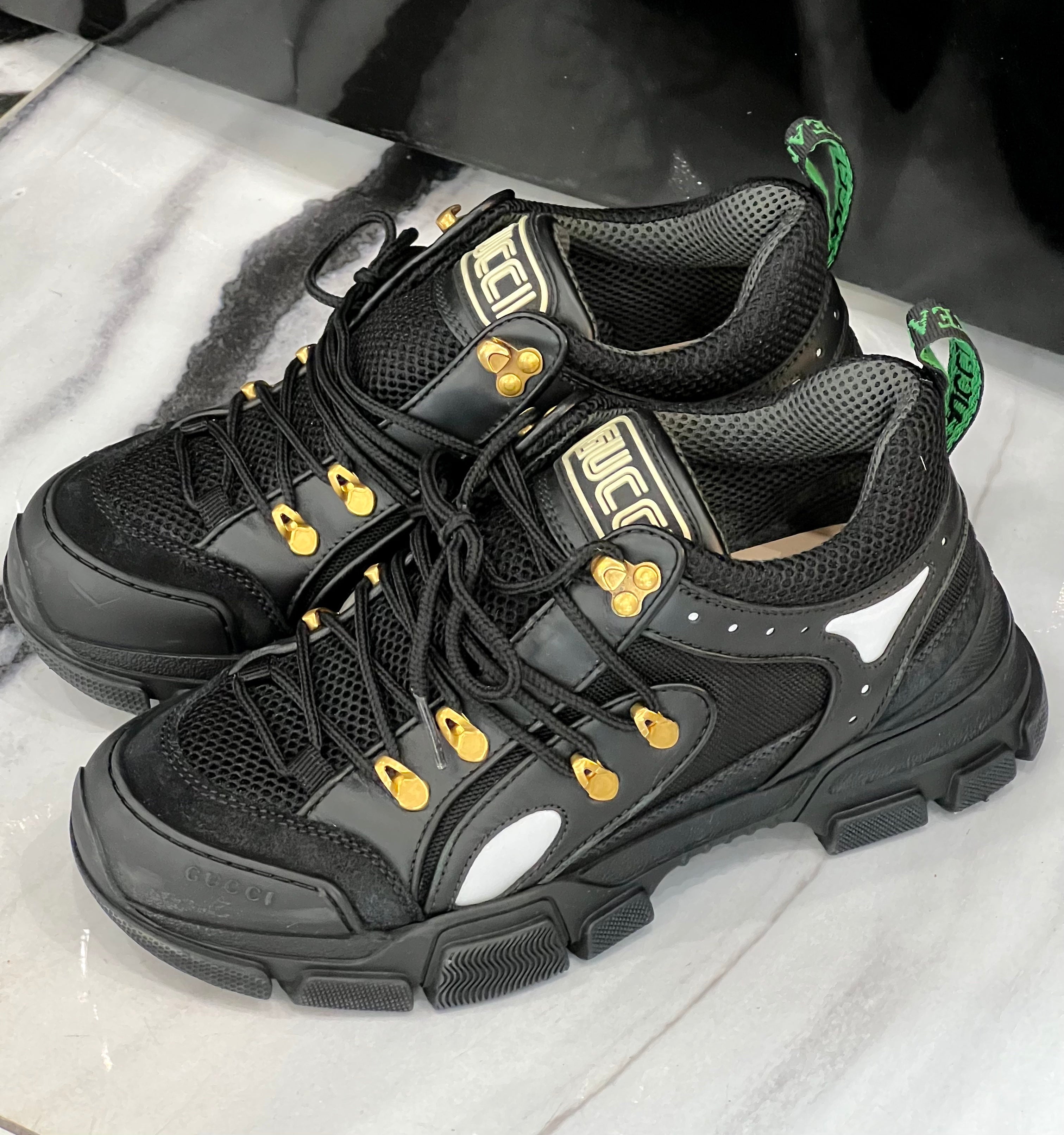 GUCCI FLASHTREK LOW TOP SNEAKERS