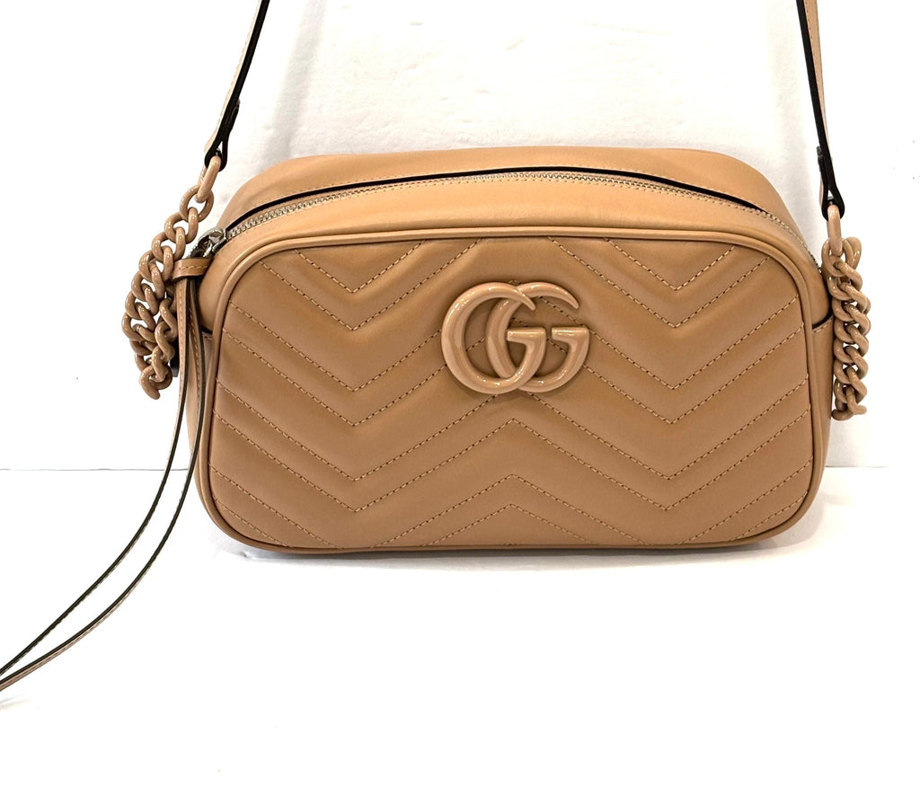 GUCCI GG MARMONT SMALL MONOCHROME CHAIN BAG