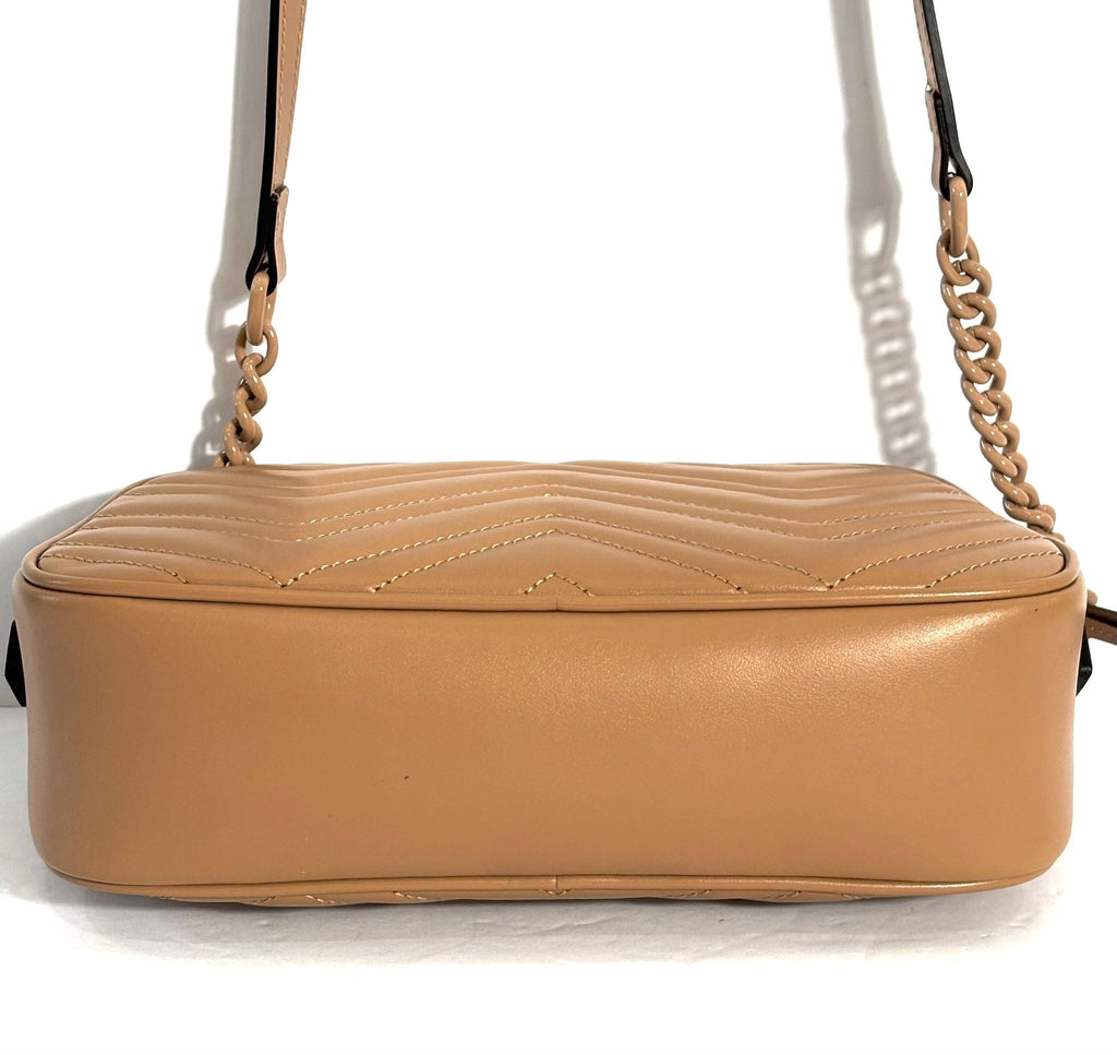 GUCCI GG MARMONT SMALL MONOCHROME CHAIN BAG