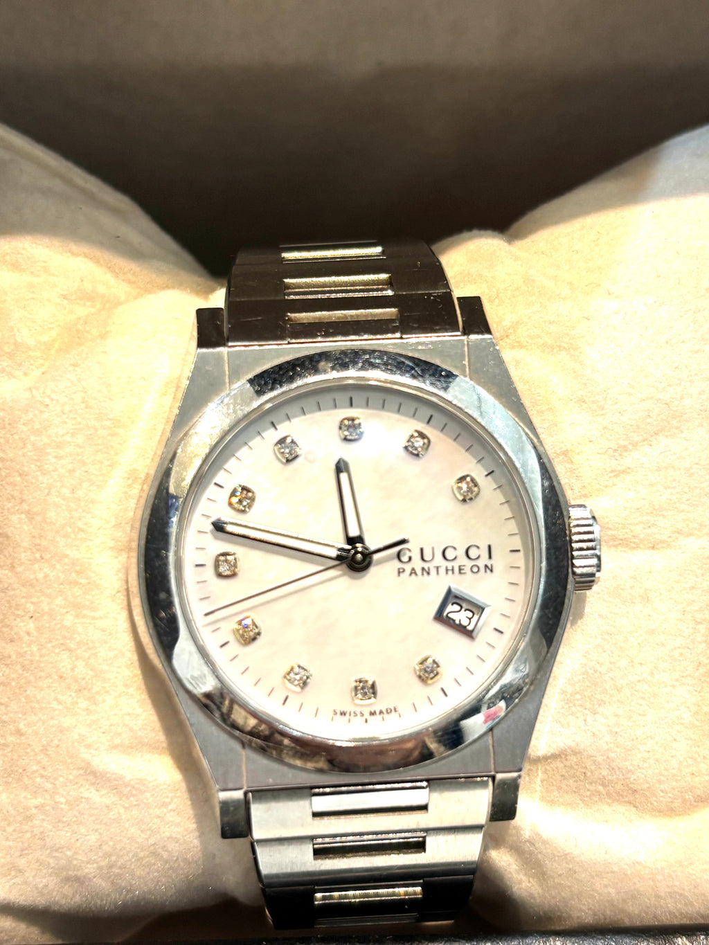 GUCCI PANTHEON 115 MOP DIAMOND DIAL BRUSHED STAINLESS STEEL WATCH