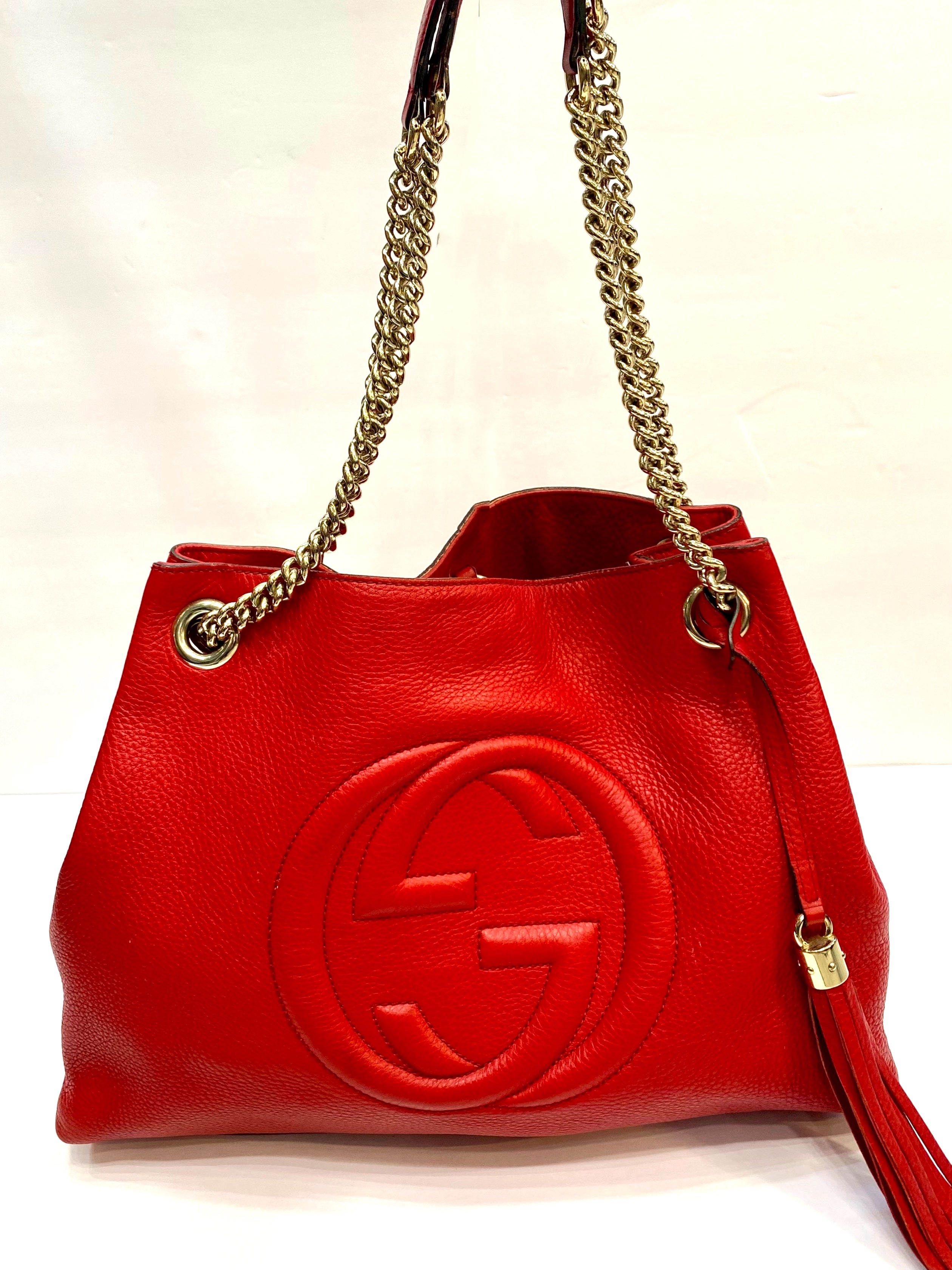 GUCCI PEBBLED CALFSKIN MEDIUM SOHO CHAIN SHOULDER BAG
